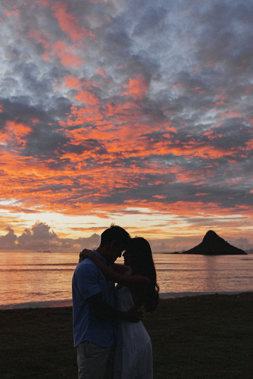 j-t-kualoa-hawaii-couples-session-7513.jpg