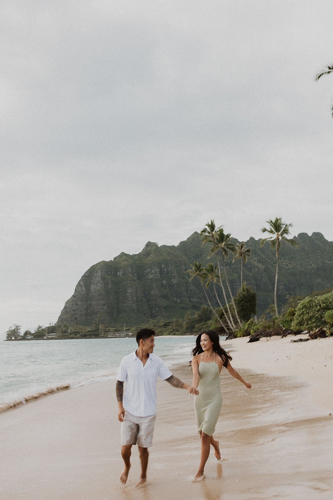 j-t-kualoa-hawaii-couples-session-8758.jpg