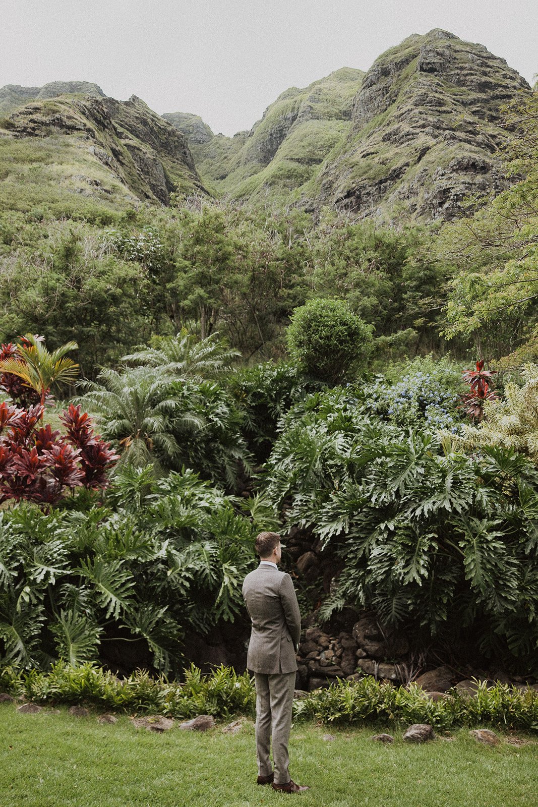 l-b-kualoa-ranch-wedding-0737.jpg