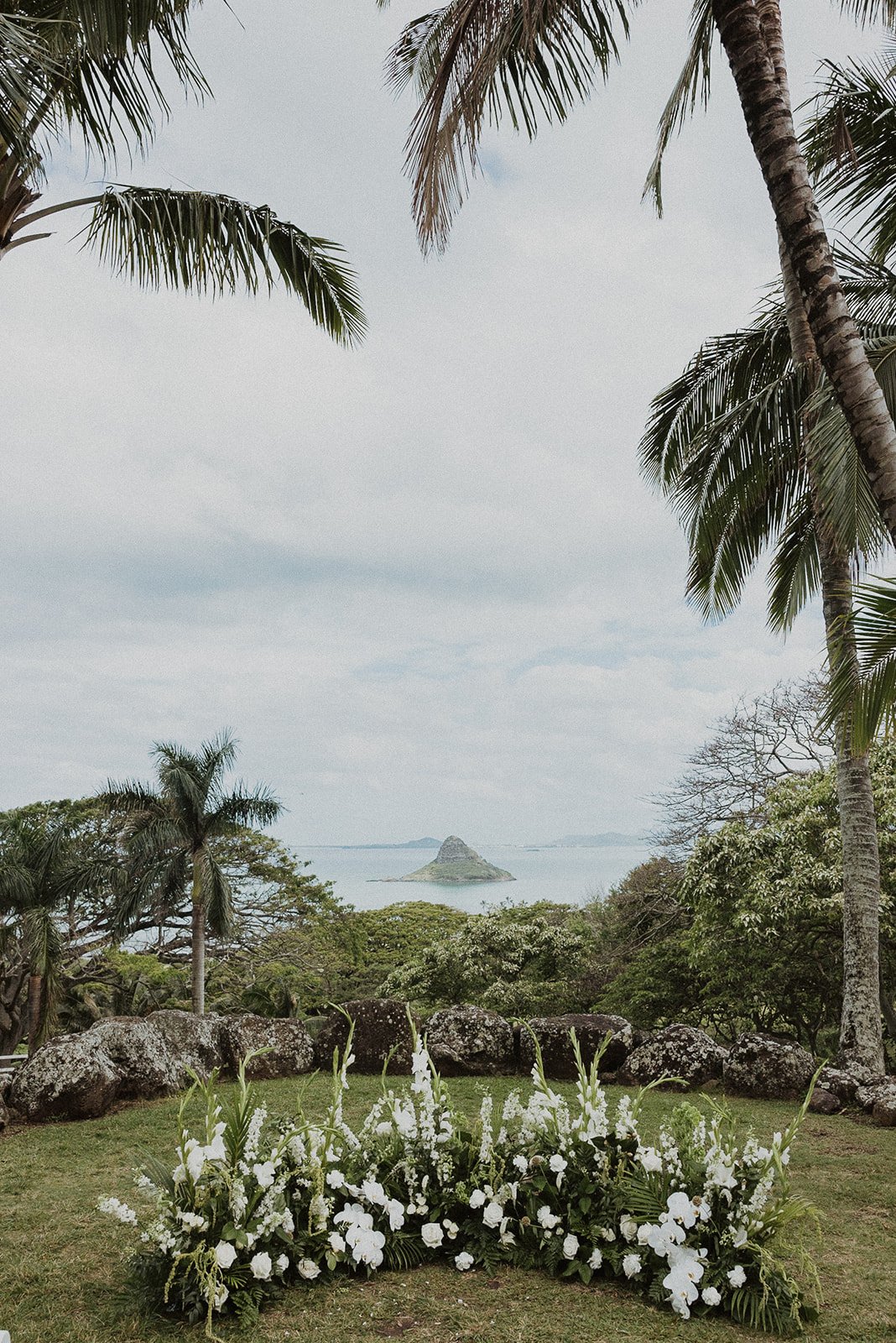 l-b-kualoa-ranch-wedding-1530.jpg