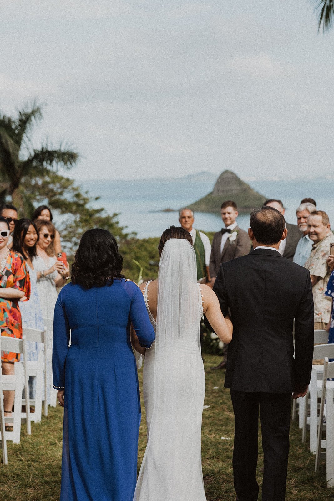 l-b-kualoa-ranch-wedding-1838.jpg