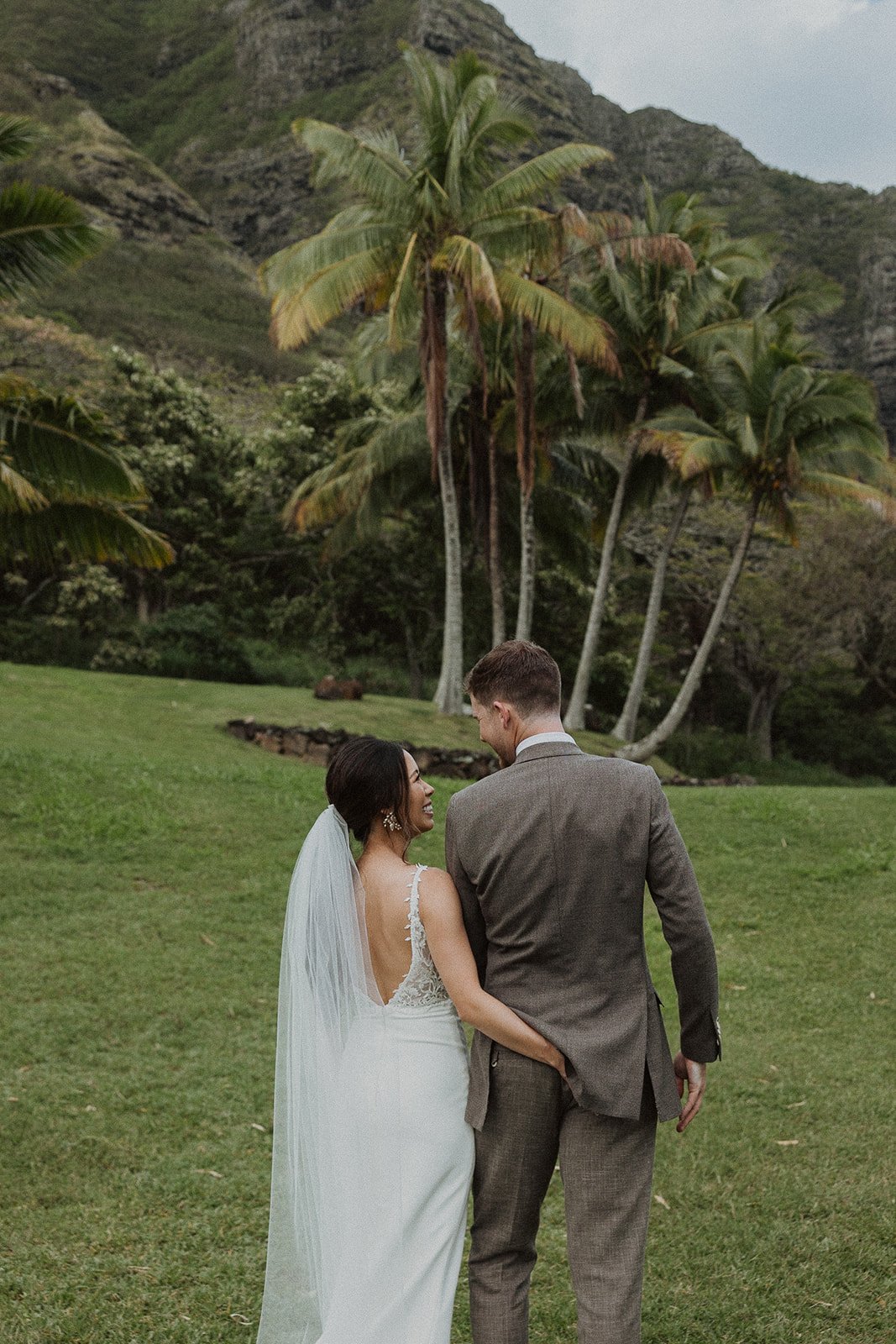 l-b-kualoa-ranch-wedding-3264.jpg