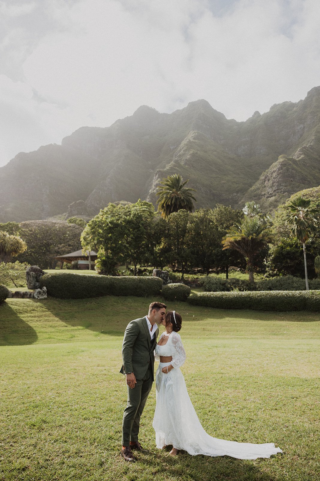 t-s-kualoa-ranch-hawaii-wedding-4166.jpg