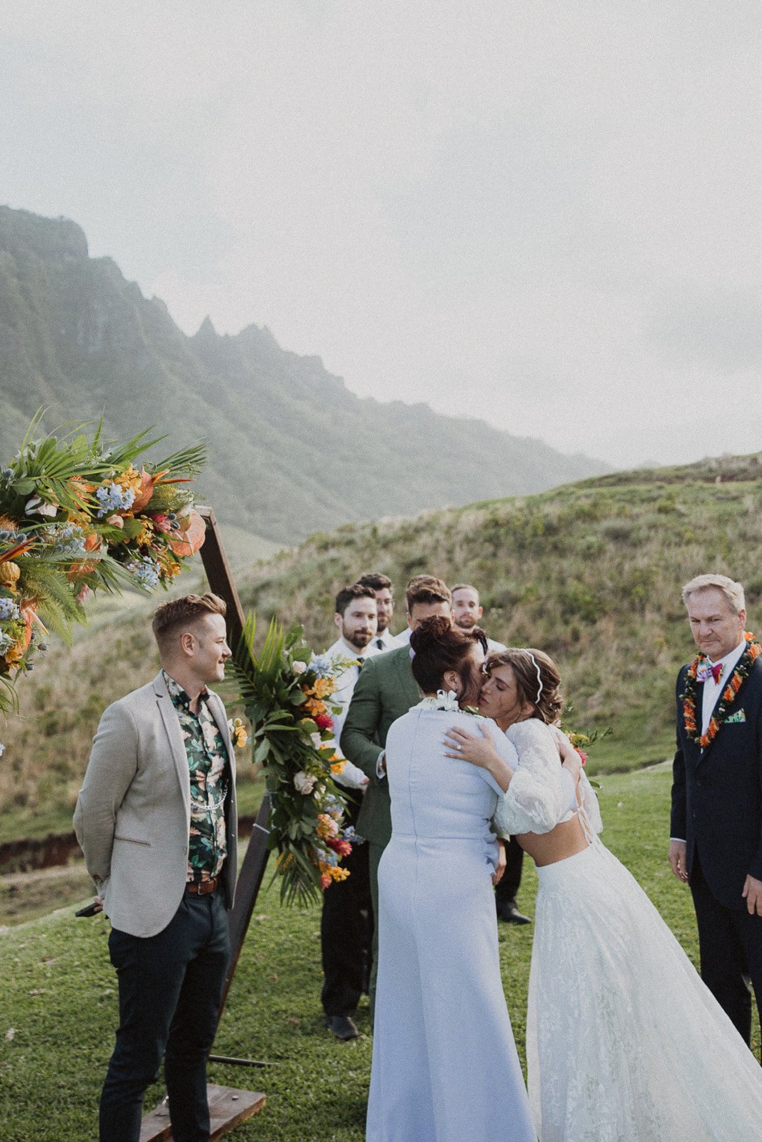 t-s-kualoa-ranch-hawaii-wedding-5038.jpg