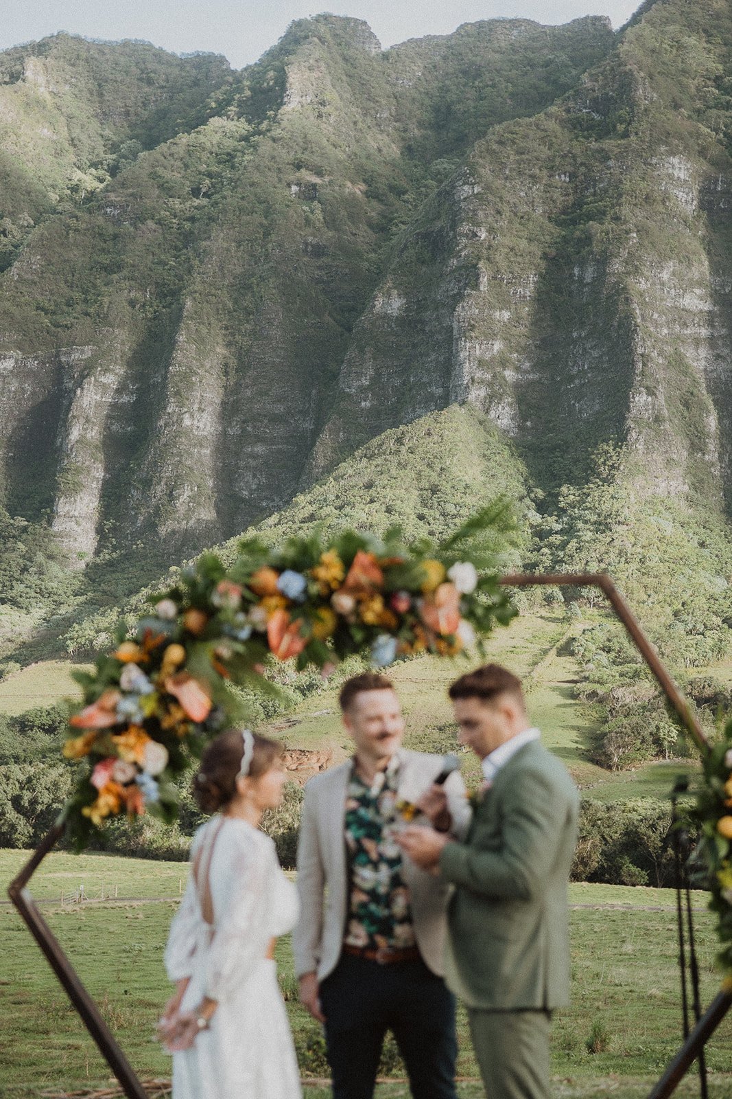 t-s-kualoa-ranch-hawaii-wedding-5123.jpg