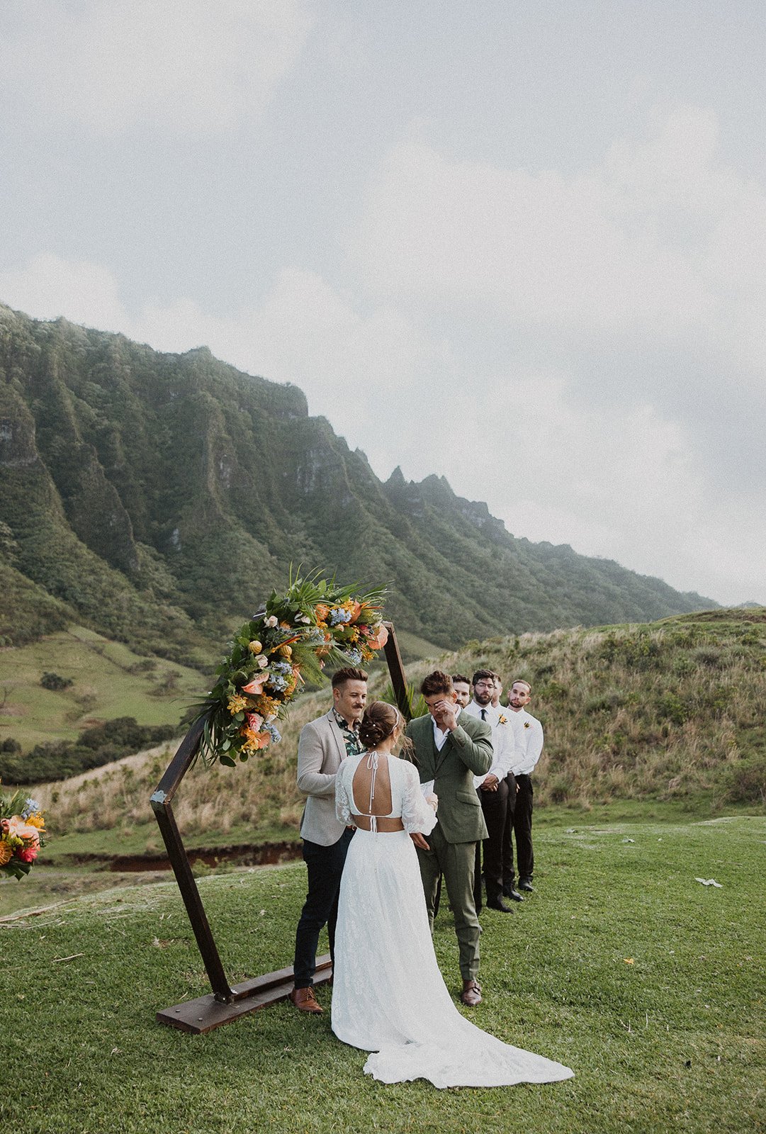 t-s-kualoa-ranch-hawaii-wedding-5187.jpg