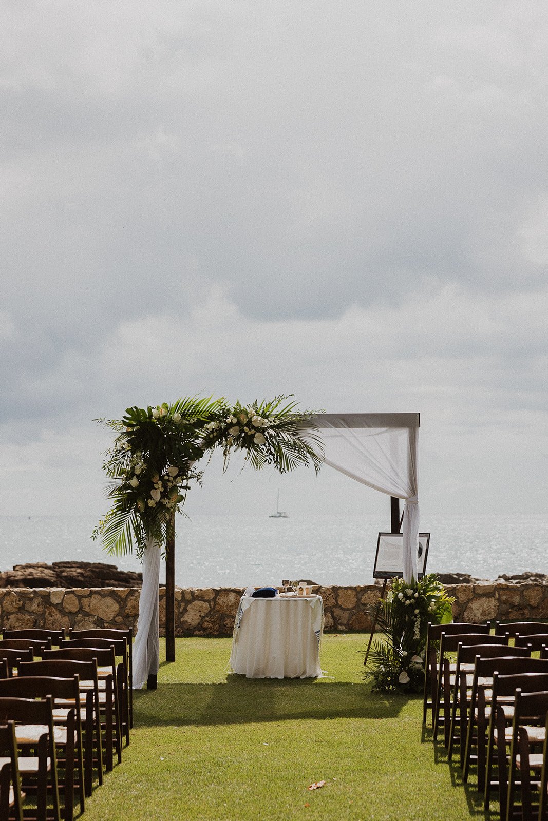 m-s-lanikuhonua-hawaii-wedding-8048.jpg