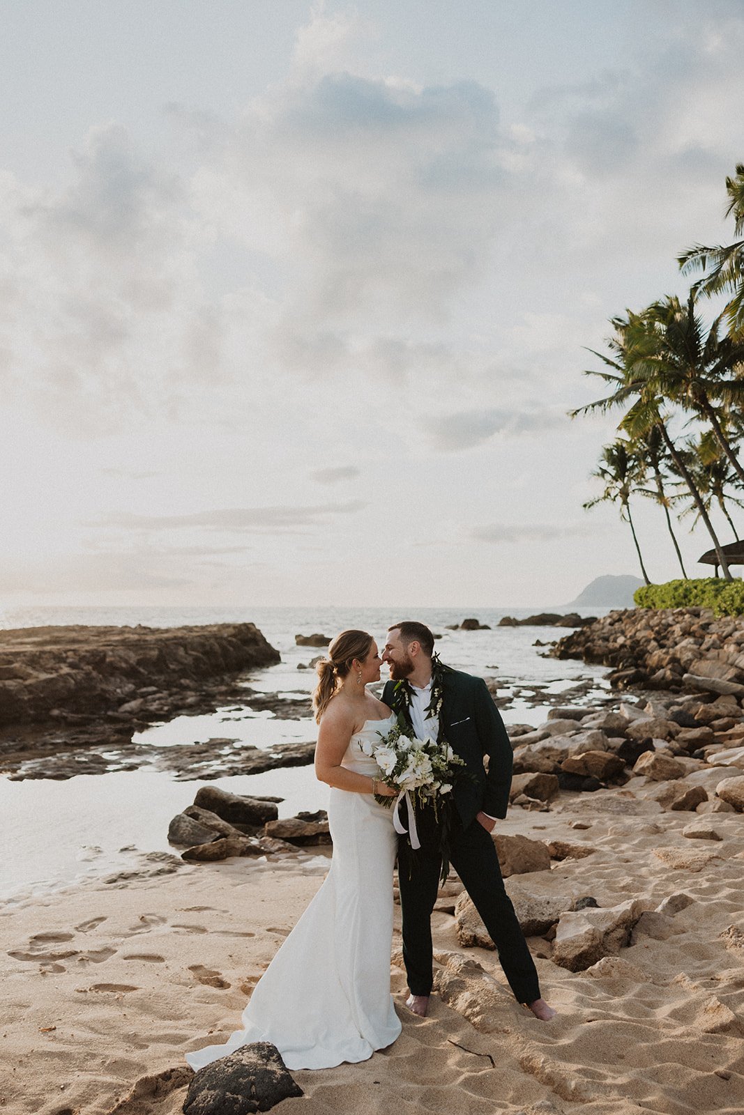 m-s-lanikuhonua-hawaii-wedding-0926.jpg