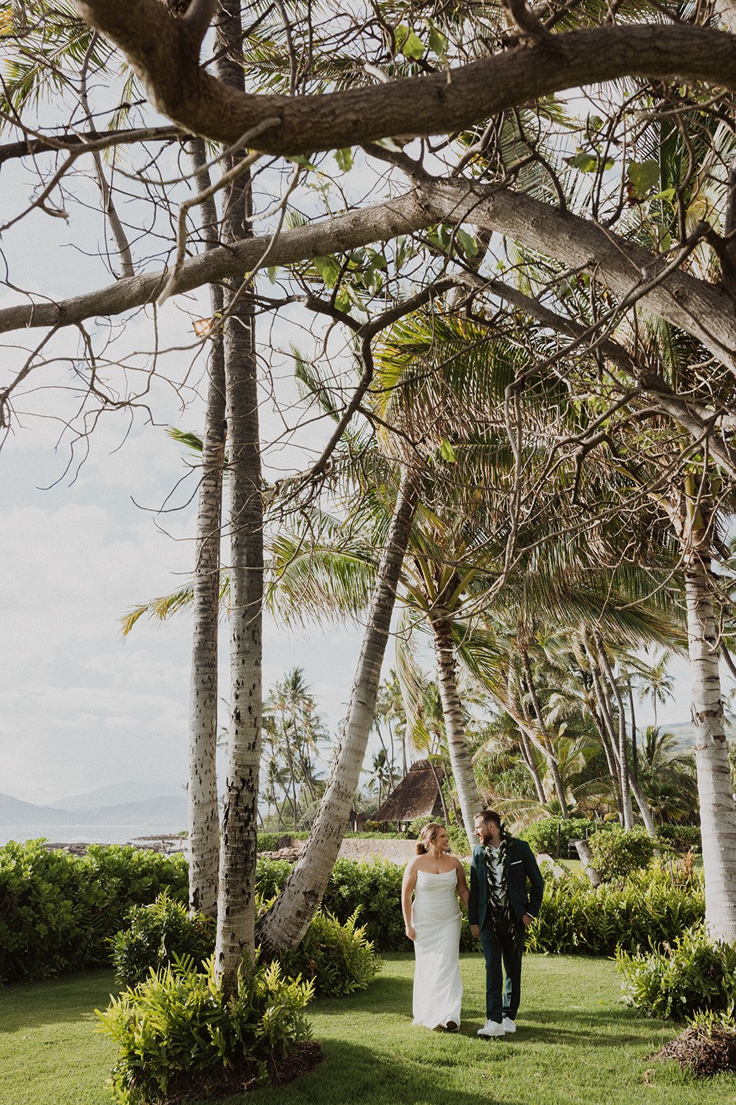 m-s-lanikuhonua-hawaii-wedding-9848.jpg