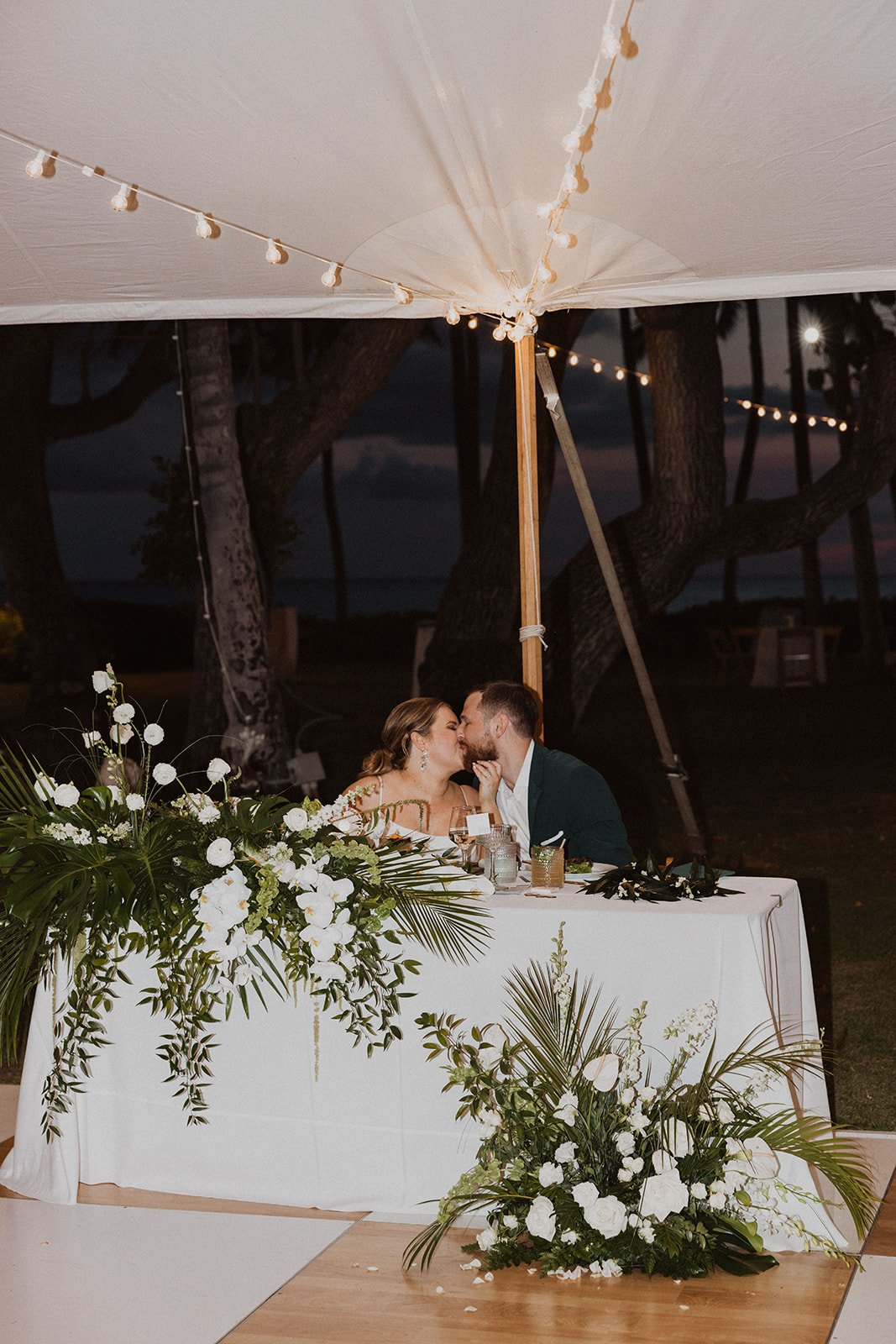 m-s-lanikuhonua-hawaii-wedding-1497.jpg