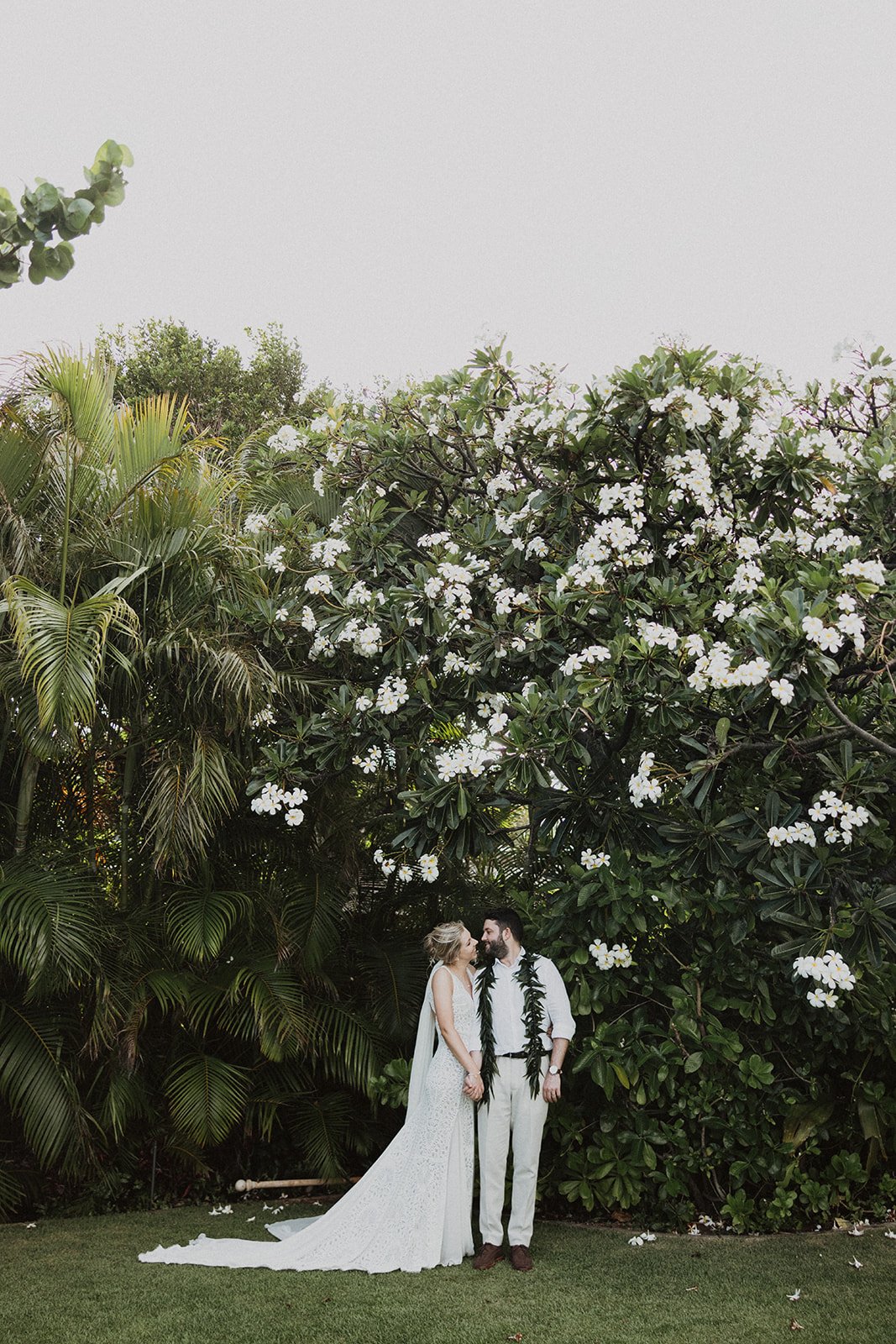 r-s-oahu-hawaii-wedding-4200.jpg