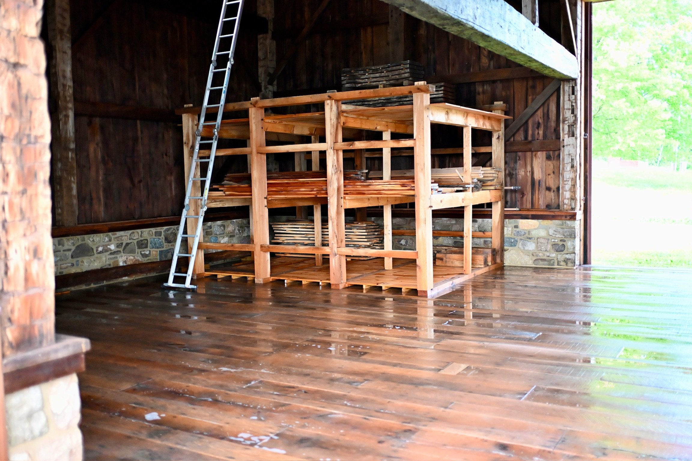 Reorganize and declutter your barn now call us 9083437005