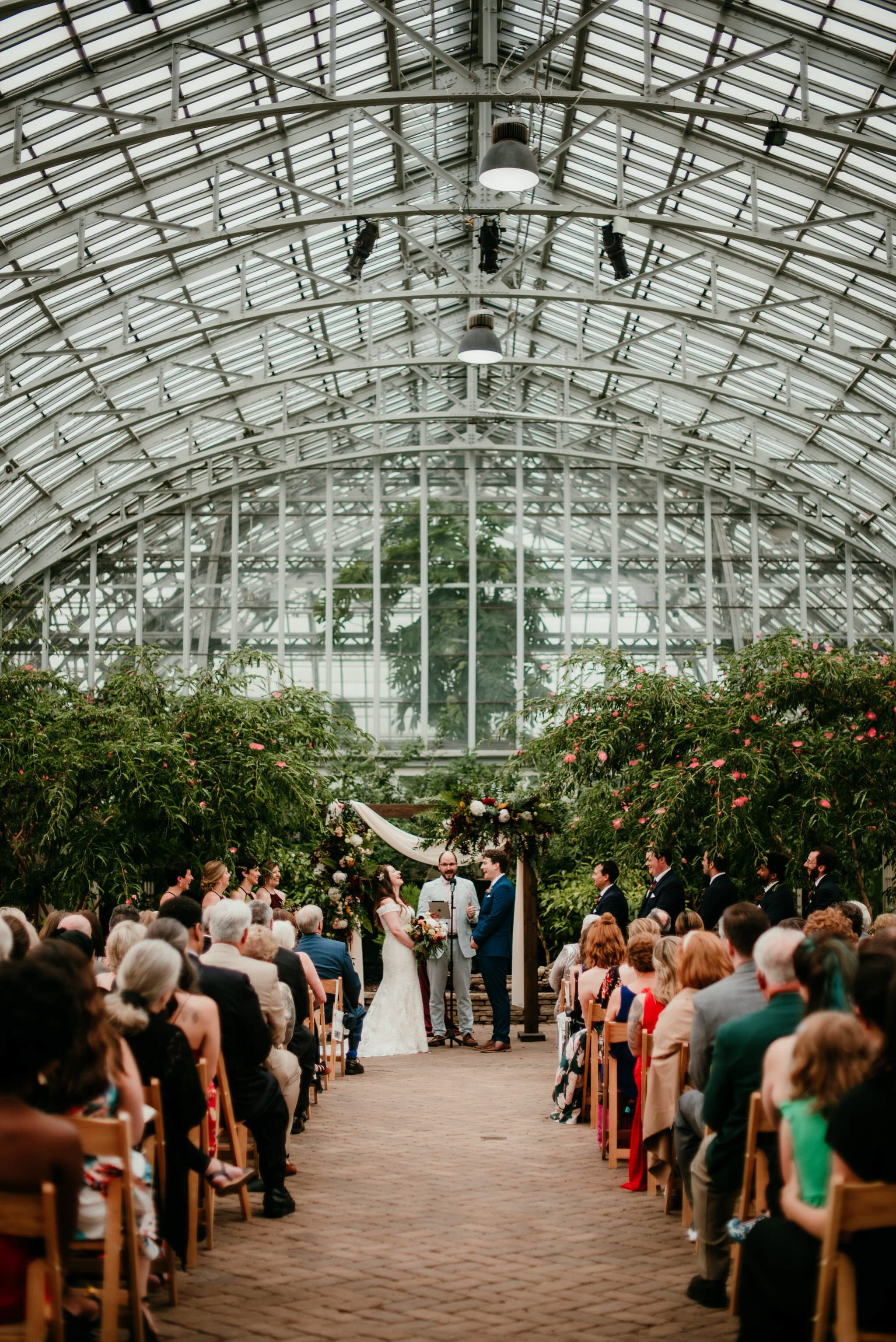 garfield-park-conservatory-wedding-chicago-wedding-photographer-emily-melissa-photography-2235.jpg