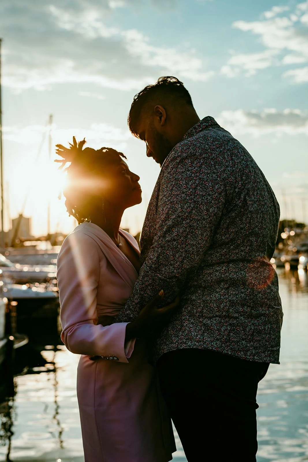 chicago-wedding-photographer-engagement-session-at-lakefront-4.jpg