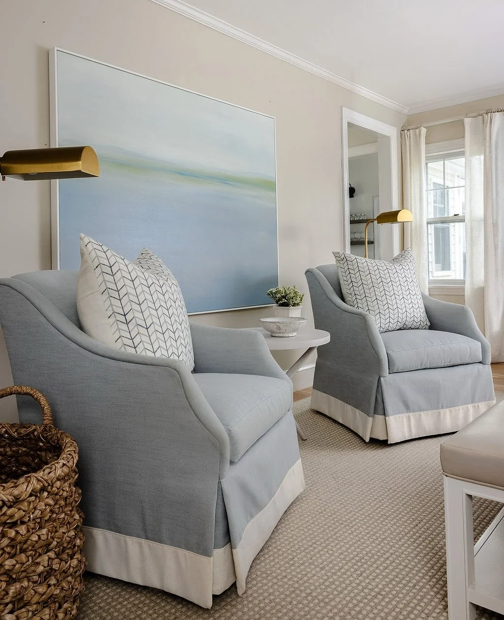 I always love before and after pictures... 
Interior Design @Wendyhcallahan
Artwork @wendyhcallahan
Design assistance @emilyfee.interiors 
Photography @taraleecallow