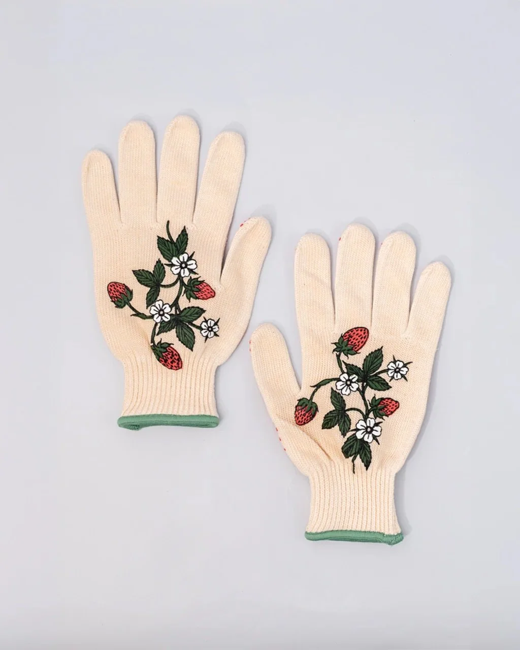 252047-WEB-gardening-gloves-strawberry-01.jpeg