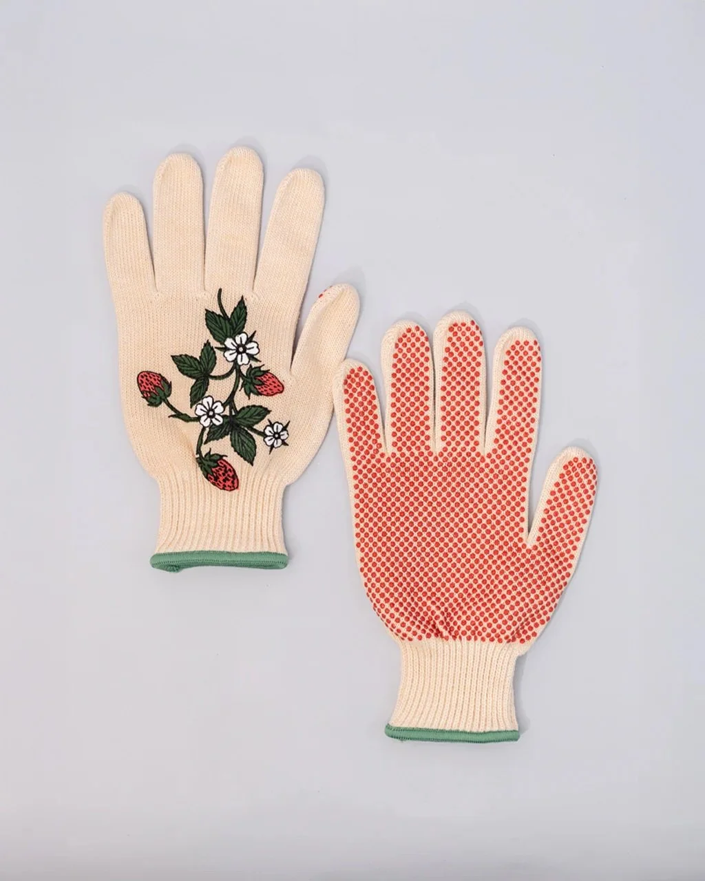 252047-WEB-gardening-gloves-strawberry-02.jpeg