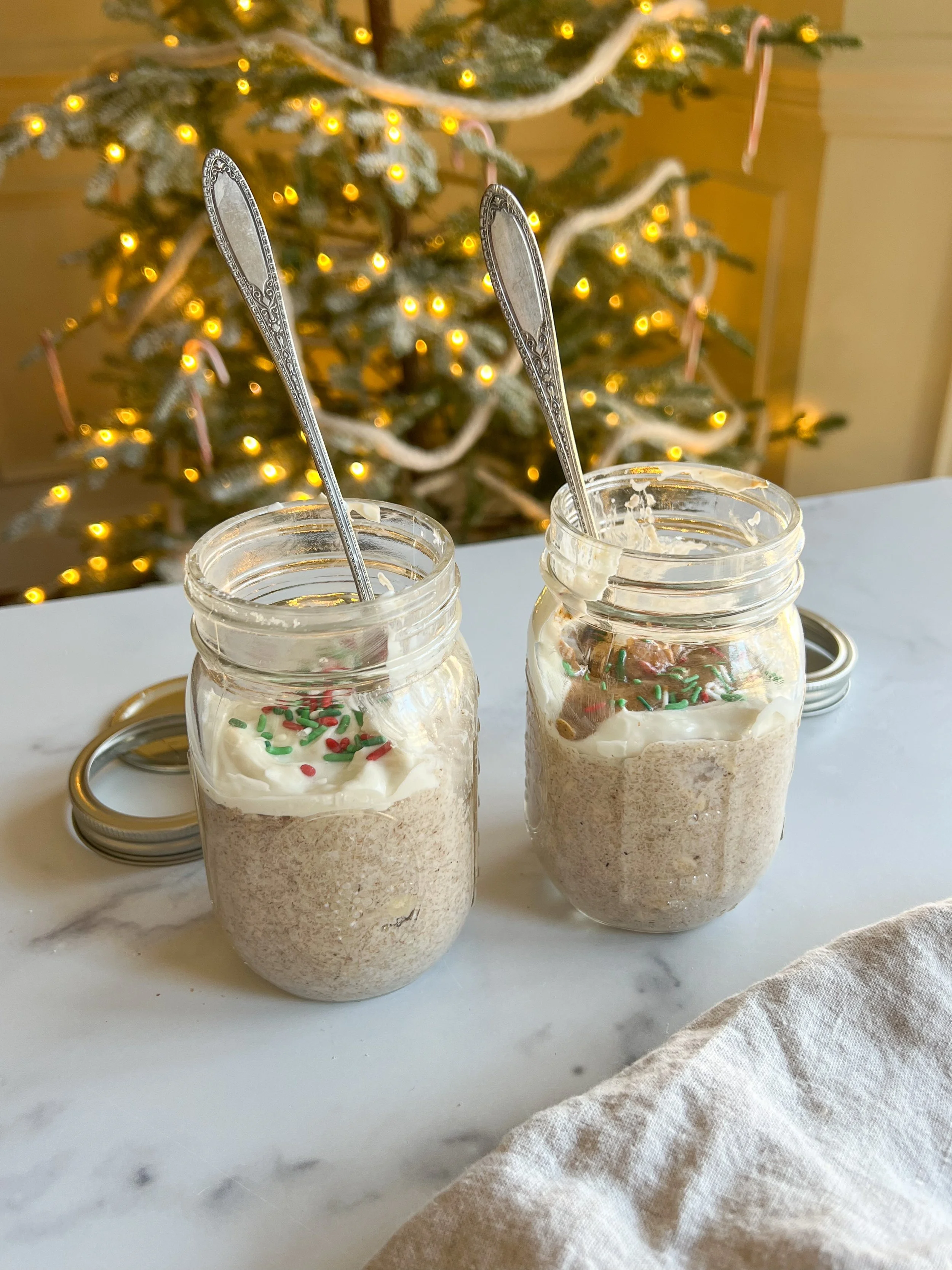 Iced Sugar Cookie Overnight Oats — The Peachie Spoon High Protein Recipes