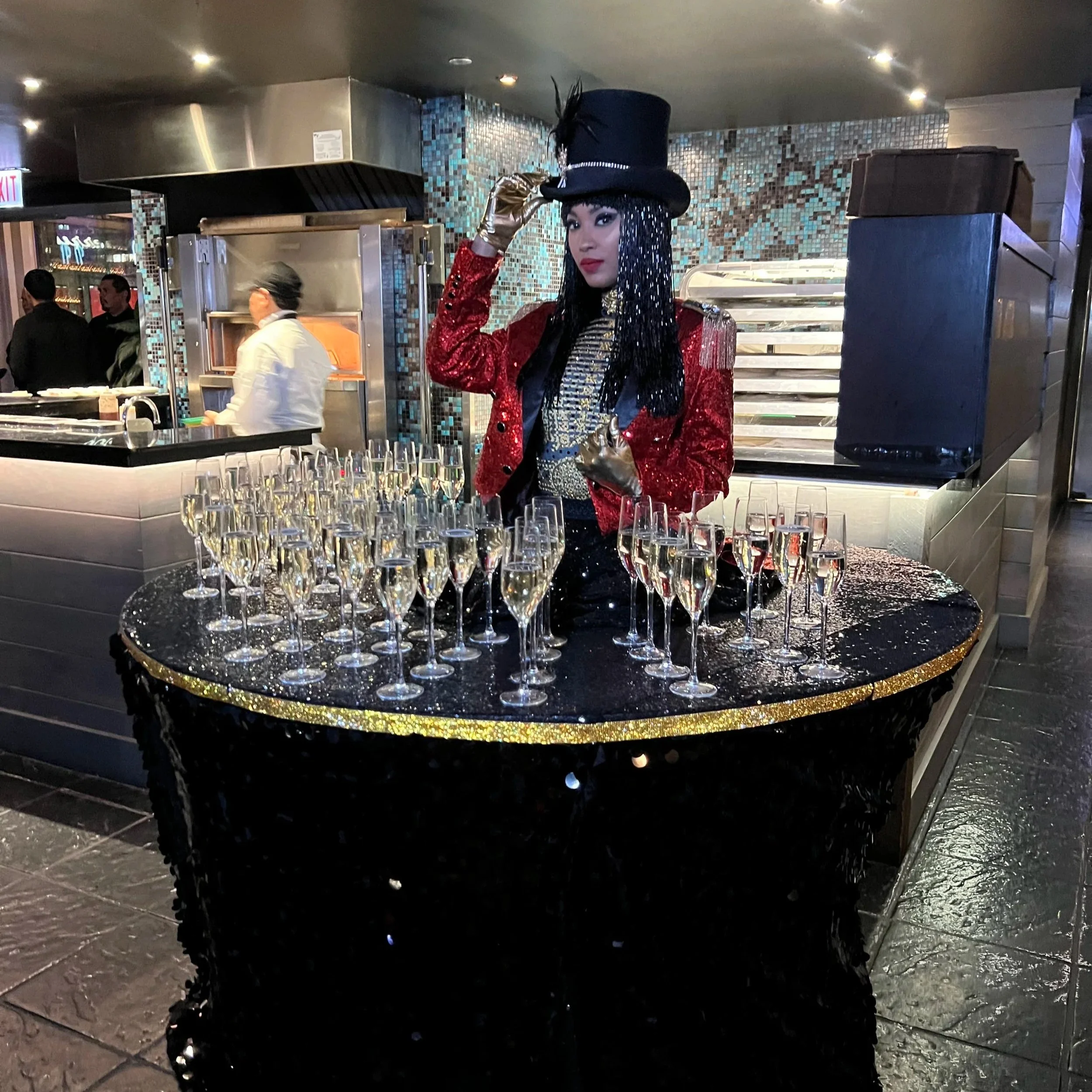 A Simple &amp; Complete Holiday Party Checklist