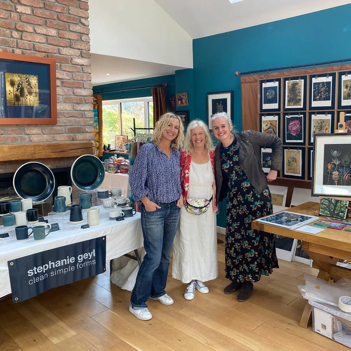 All set and ready for a gorgeous weekend at the @thebatheastonarttrail.

We are open today and tomorrow from 10.30 - 4.30pm. Loads of venues full with beautiful art.

I&rsquo;m here with the very talented artists @georgiacoxpaintings and Yvonne Carly