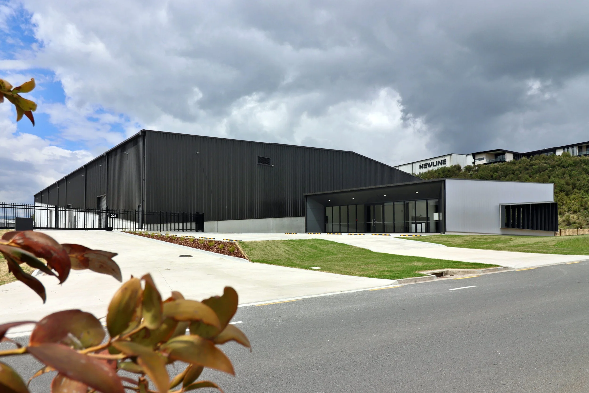 iLine-Construction-Industrial-225-Taurikura-Drive-02-scaled (1).jpg