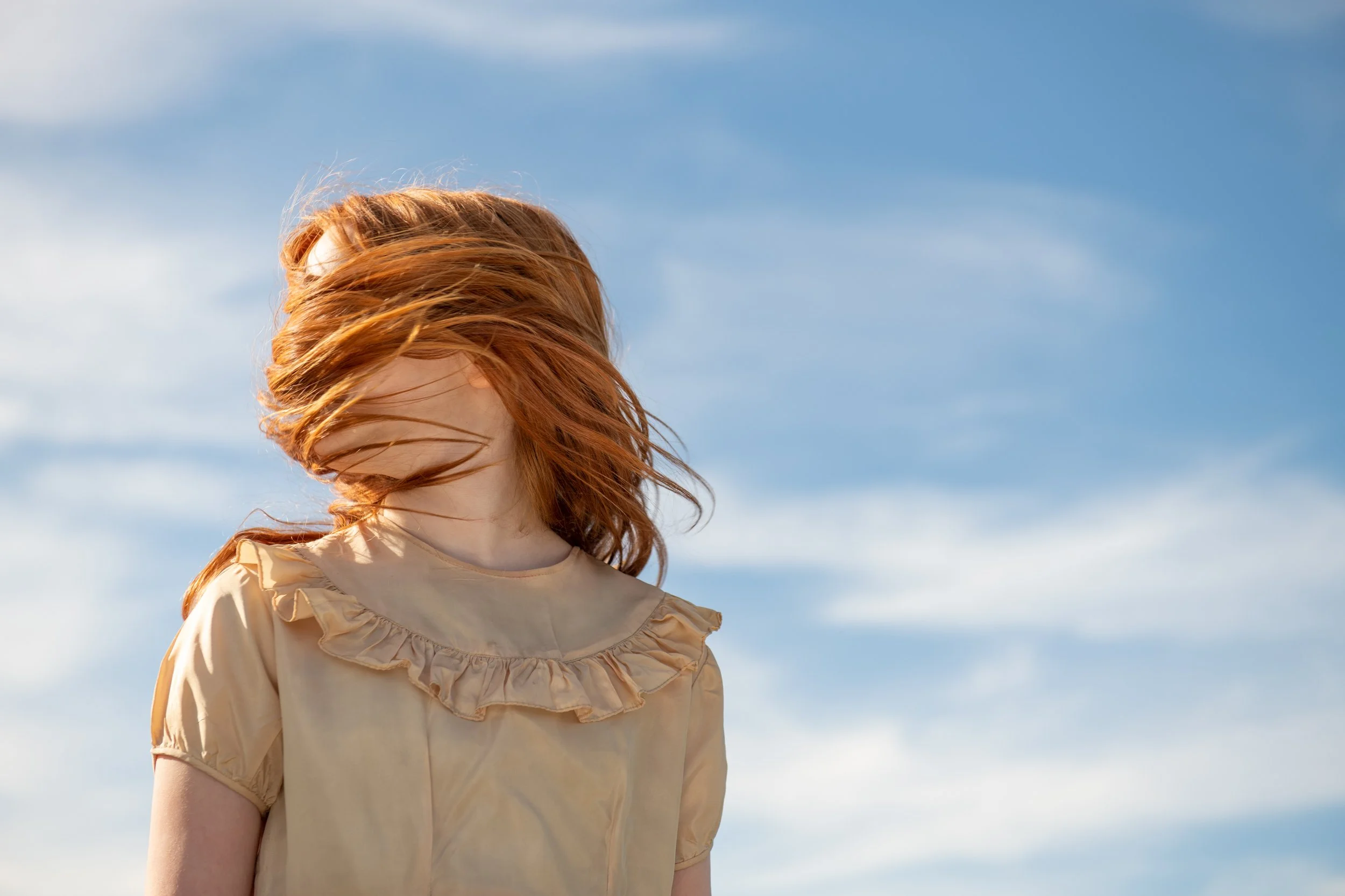 red-haired-girl-lifestyle-fashion-photographer.jpg