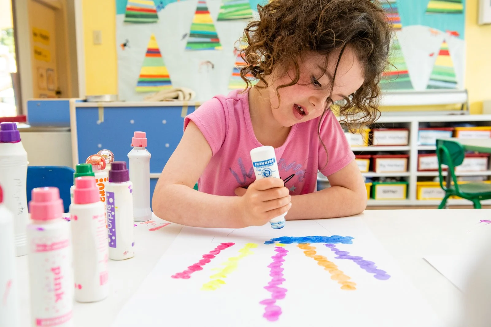 038-child-painting-design-with-k-12-school-photographer.jpg