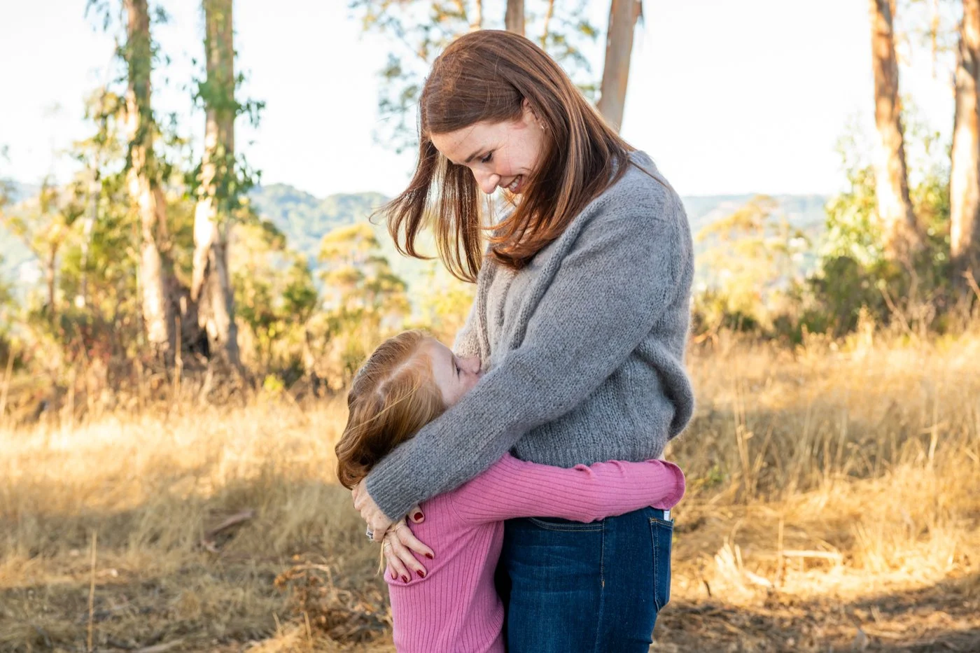 Lifestyle-mother-daughter-hugging-photo.jpg