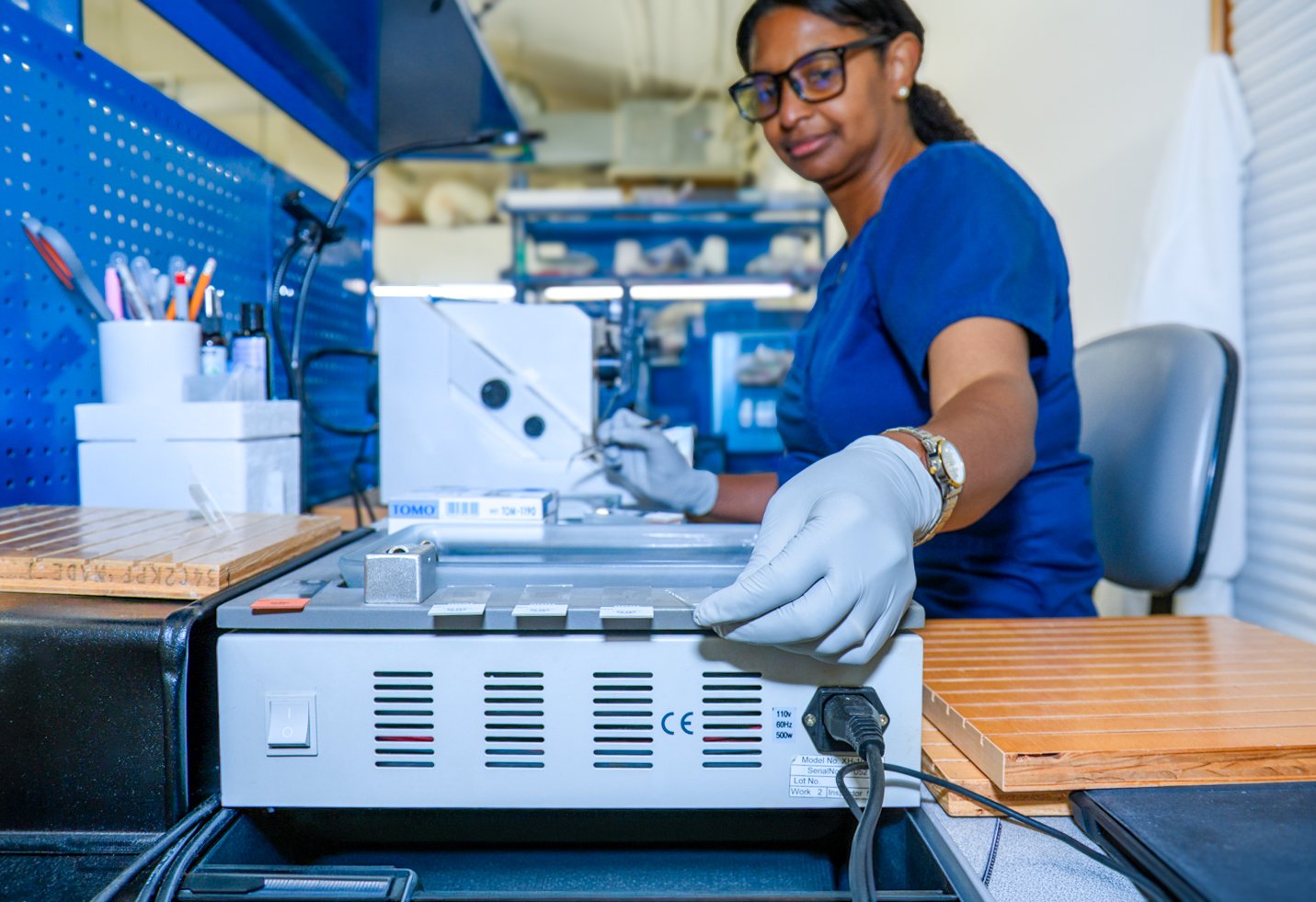 18-woman-working-with-laboratory-equipment-images.jpg