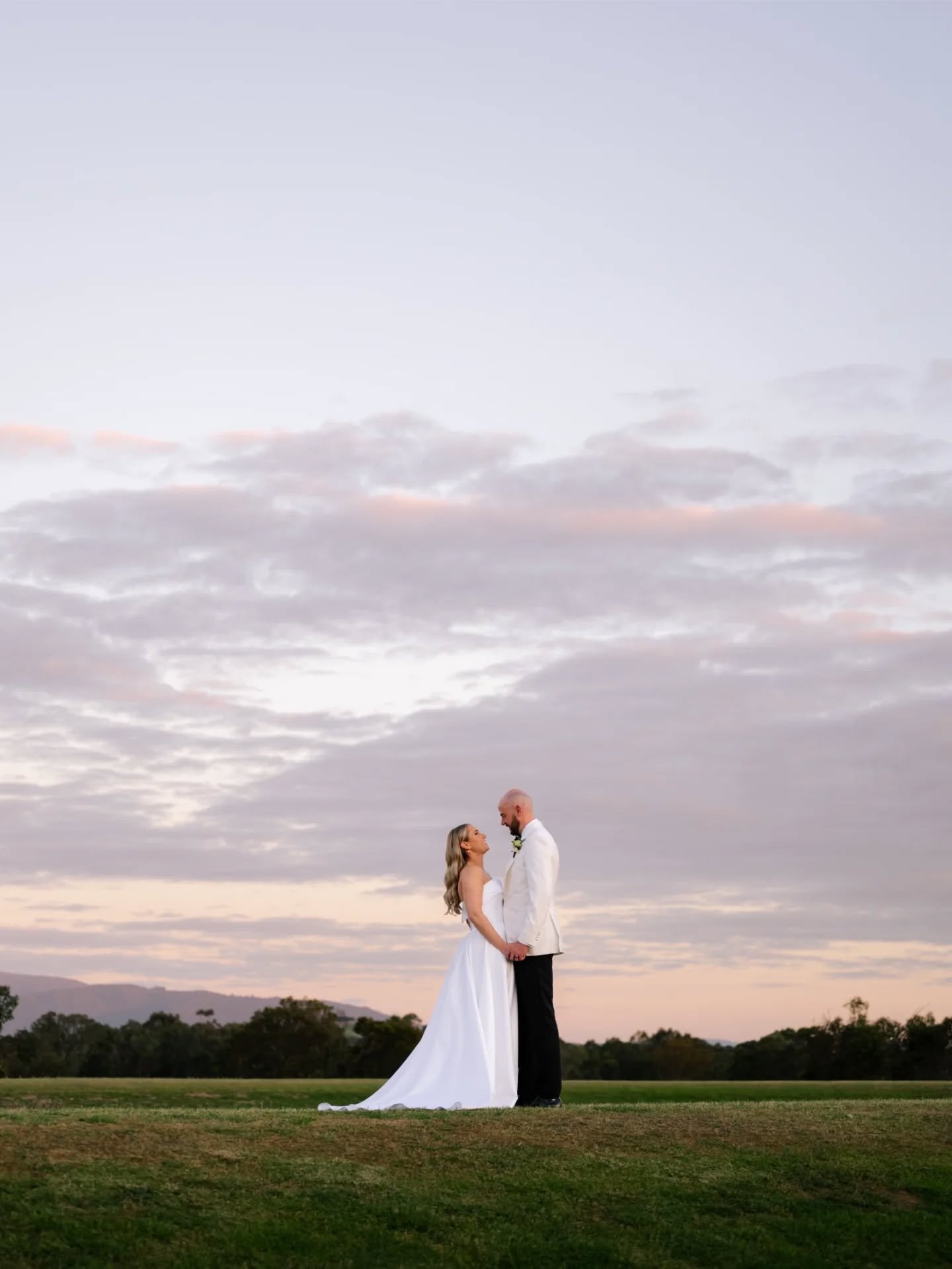 Acacia is a wonderful place to be at sunset.

shot for @love.and.other

#melbournewedding #wedding #melbourne #melbourneevents #bride #melbournebride #weddingday #melbourneweddings