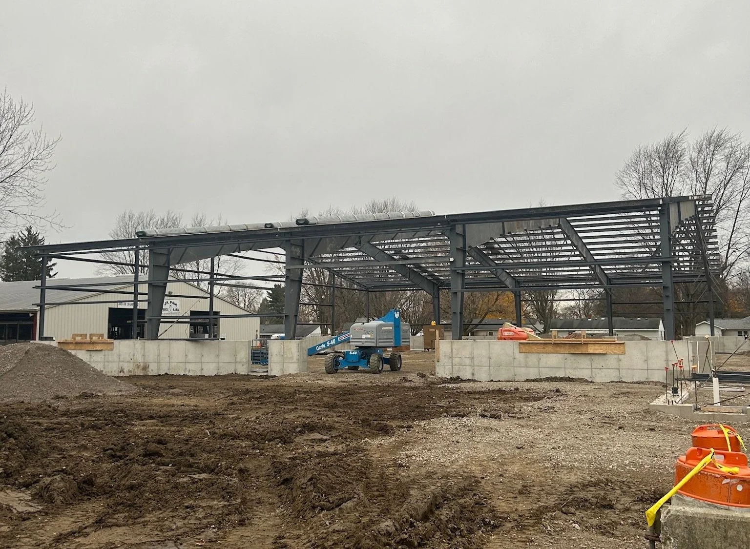 First steel trusses go up on the west end of building