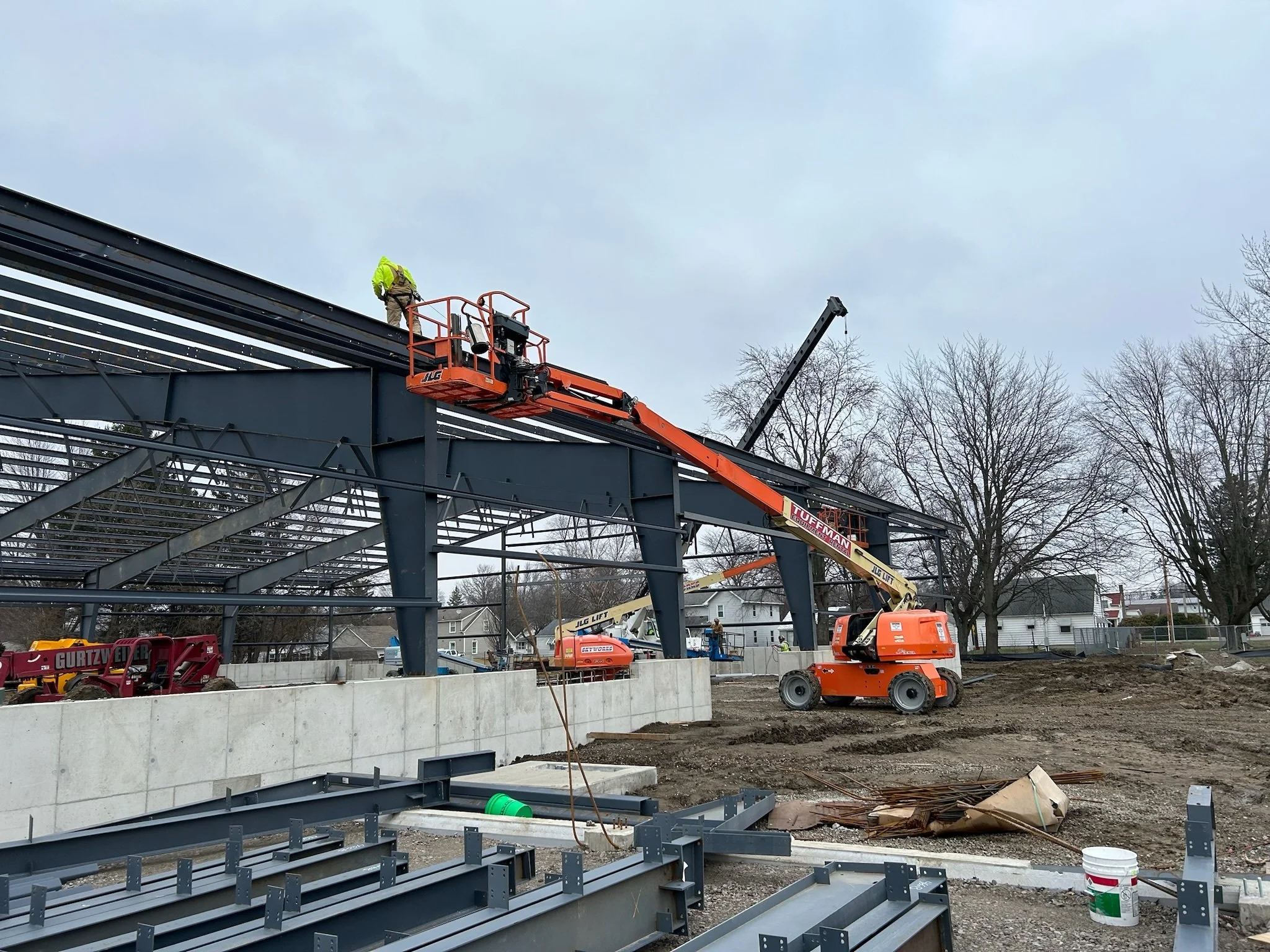Trusses and supports on main building continue to go up 
