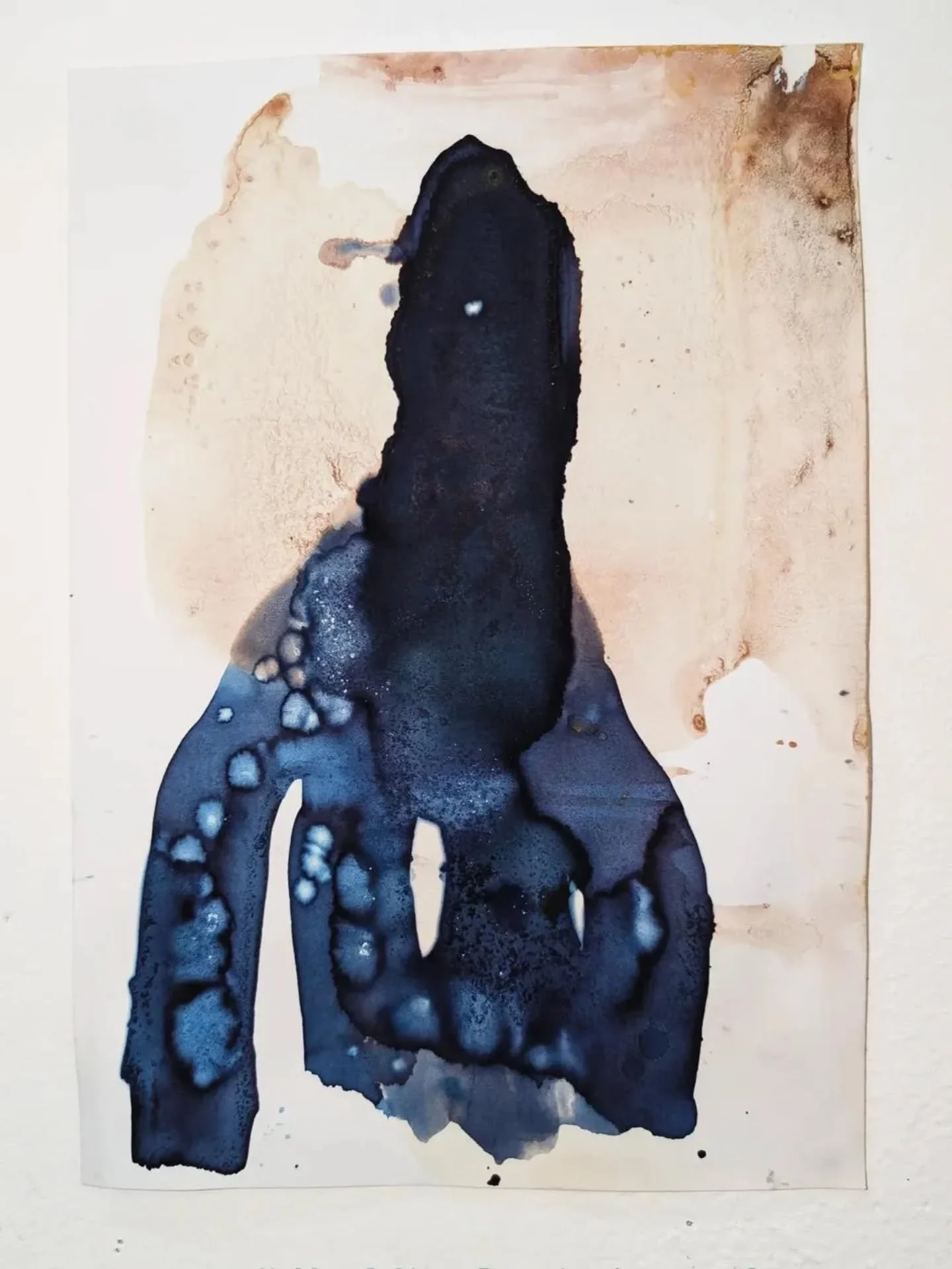 Hello folks, I am having an 'Open Studio' event at @qbankgallery this Saturday, 3pm onwards. Come along to see what strange magic has emerged these past 3 weeks. 

#moonscape #artresidency #waterisspeaking #extractiveindustries #thinplace