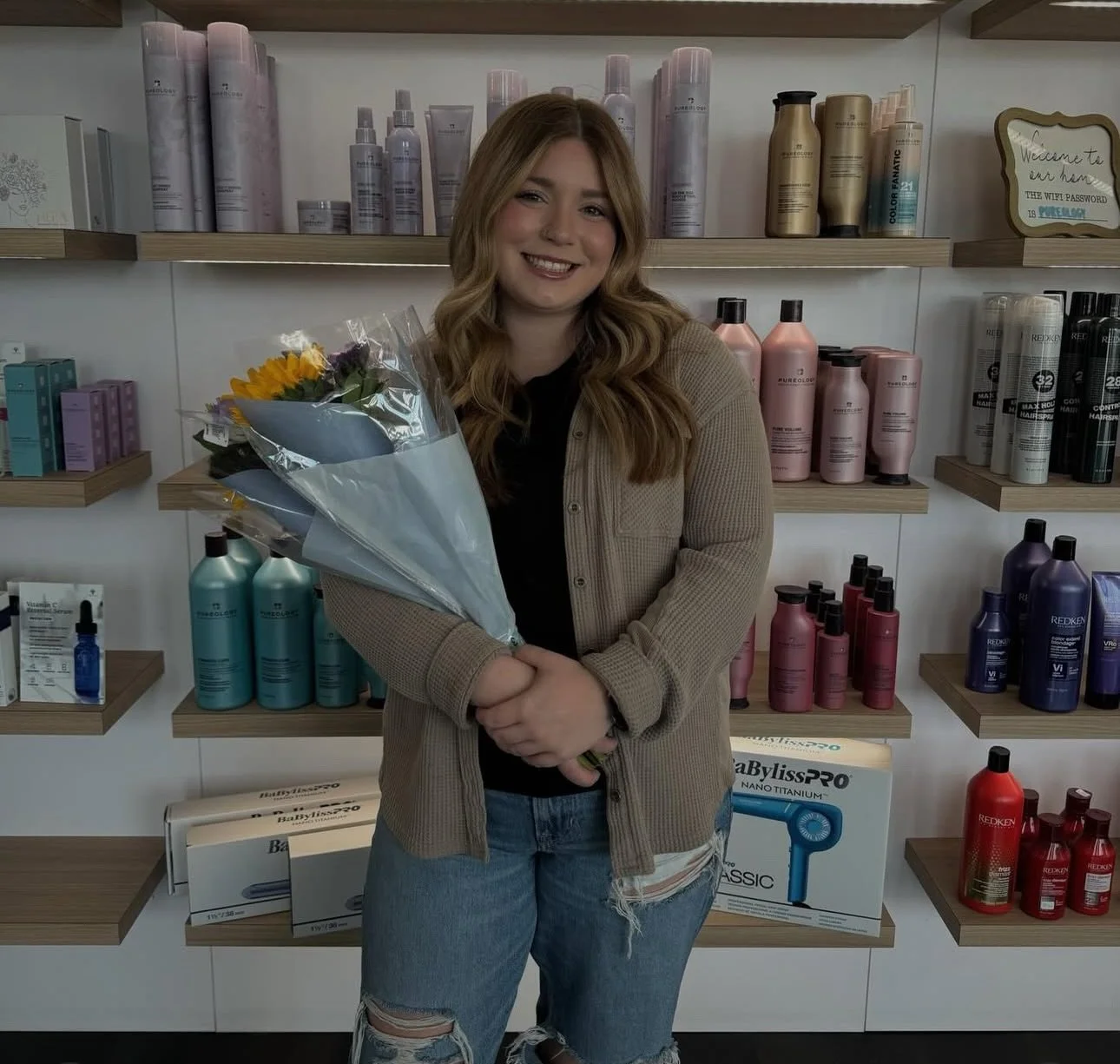 We want to say a HUGE congratulations to our girl @haylee_church25 for her LEVEL 1 PROMOTION!! She has worked so incredibly hard to hit this goal, and we are SO proud of her!! Congratulations Haylee! We can&rsquo;t wait to see what you do next! ❤️🍾?