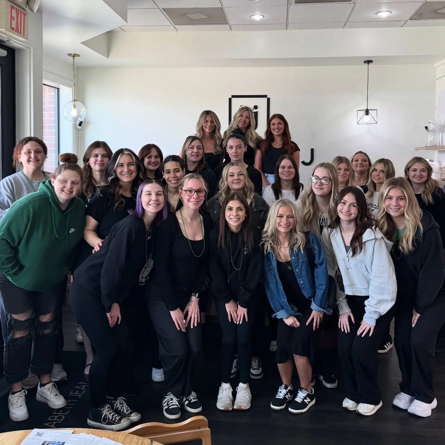 We hosted 25 of the best girlies from @pmtstulsa today! We made dirty sodas, ate cookies, and talked all things Elizabeth J Salon while the girls got to catch a glimpse of what life really looks like inside our salon! 

Thank you girls for spending p