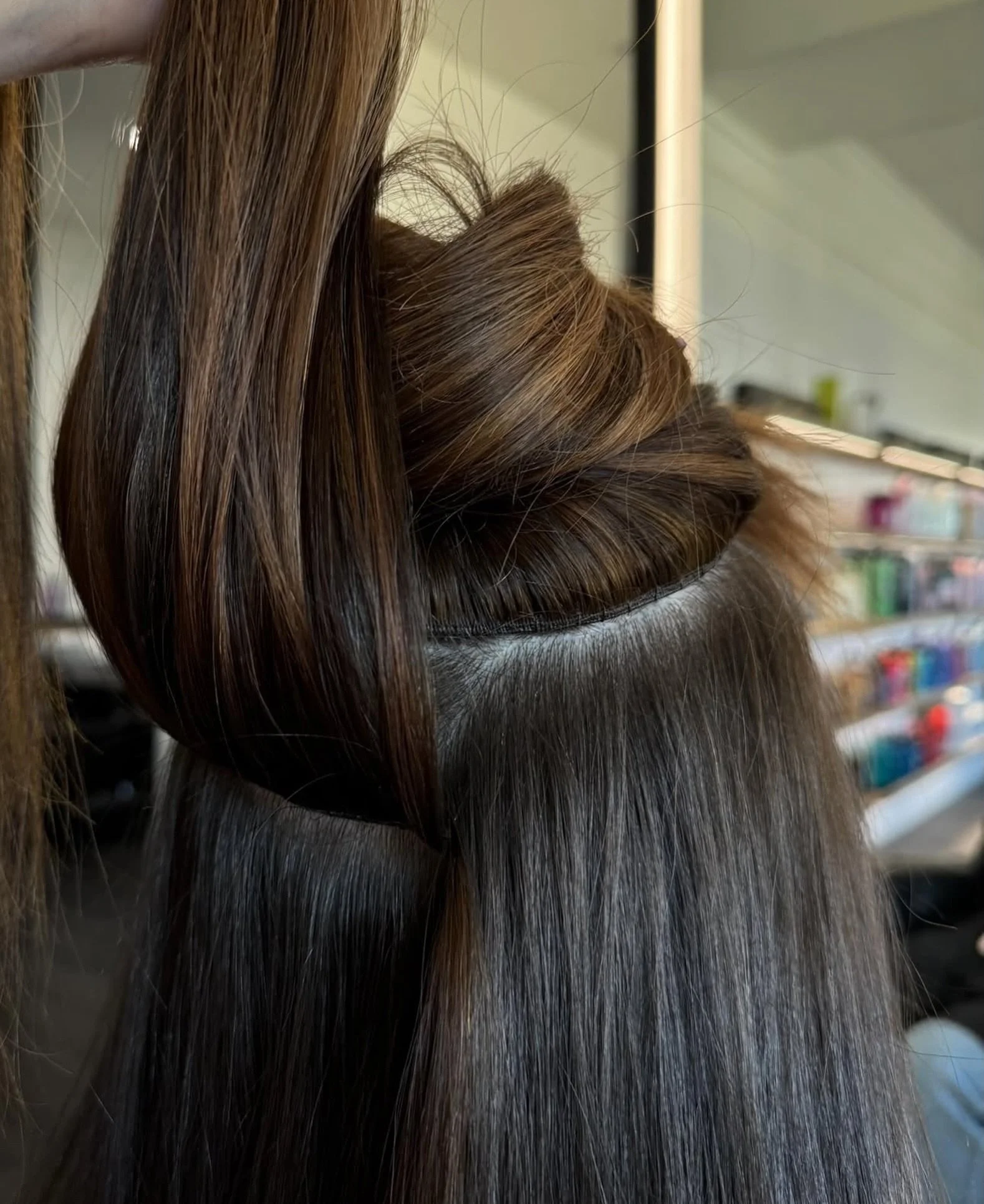 If your stylist tells you to take an advil the day of your move up&hellip;dump them 🫣 

With the @harperellishairco concealed bead method, say goodbye to painful moveups and hello to clean + comfy installs! 

SEO: Tulsa Hair Salon | Claremore Hair S