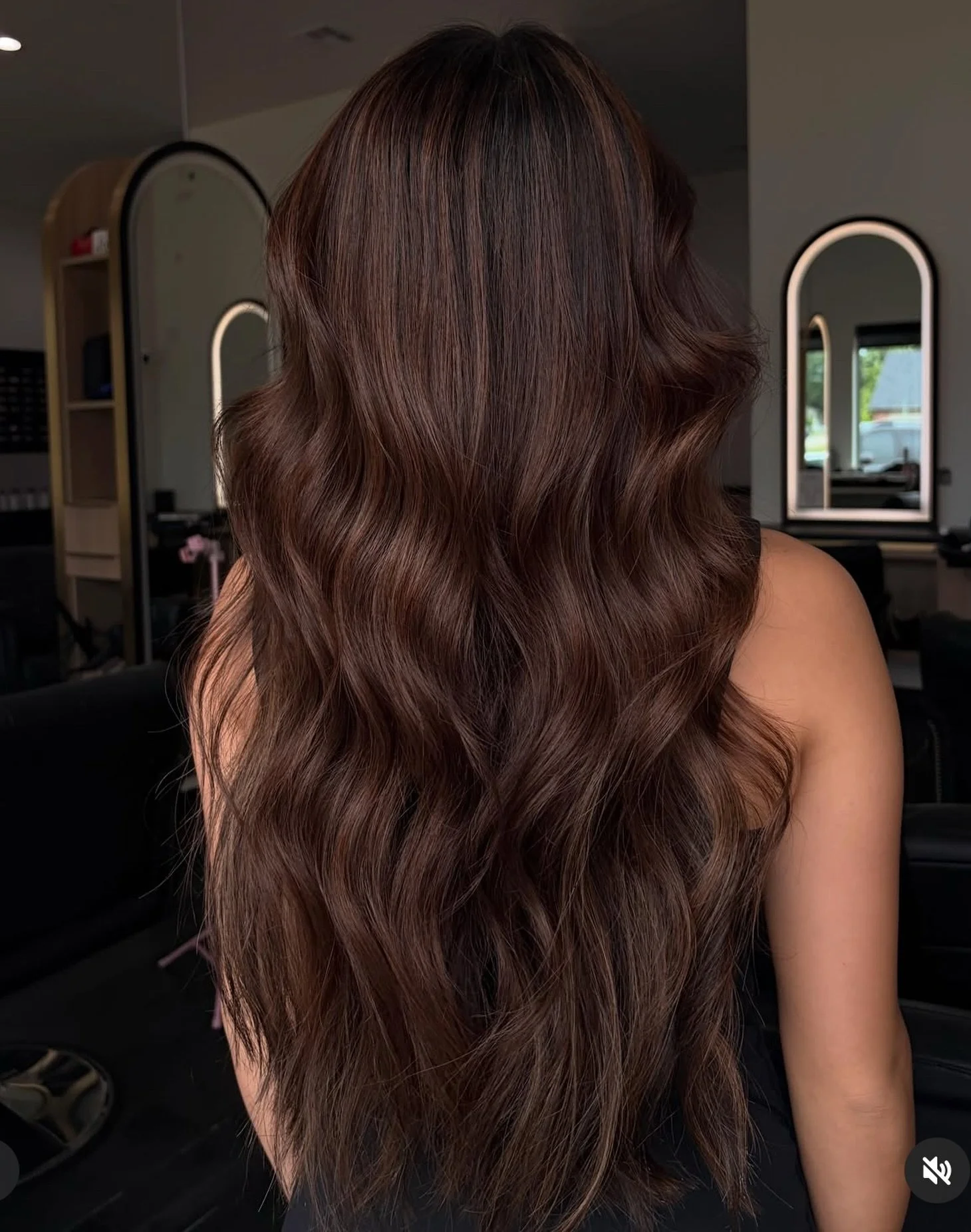 Brunette, but make it better.

A little extra length, a little extra fullness (thanks @harperellishairco ) and a color that looks like she was born with it! 

SEO: Tulsa Hair Salon | Claremore Hair Salon | Tulsa Extension Stylist | Claremore Extensio