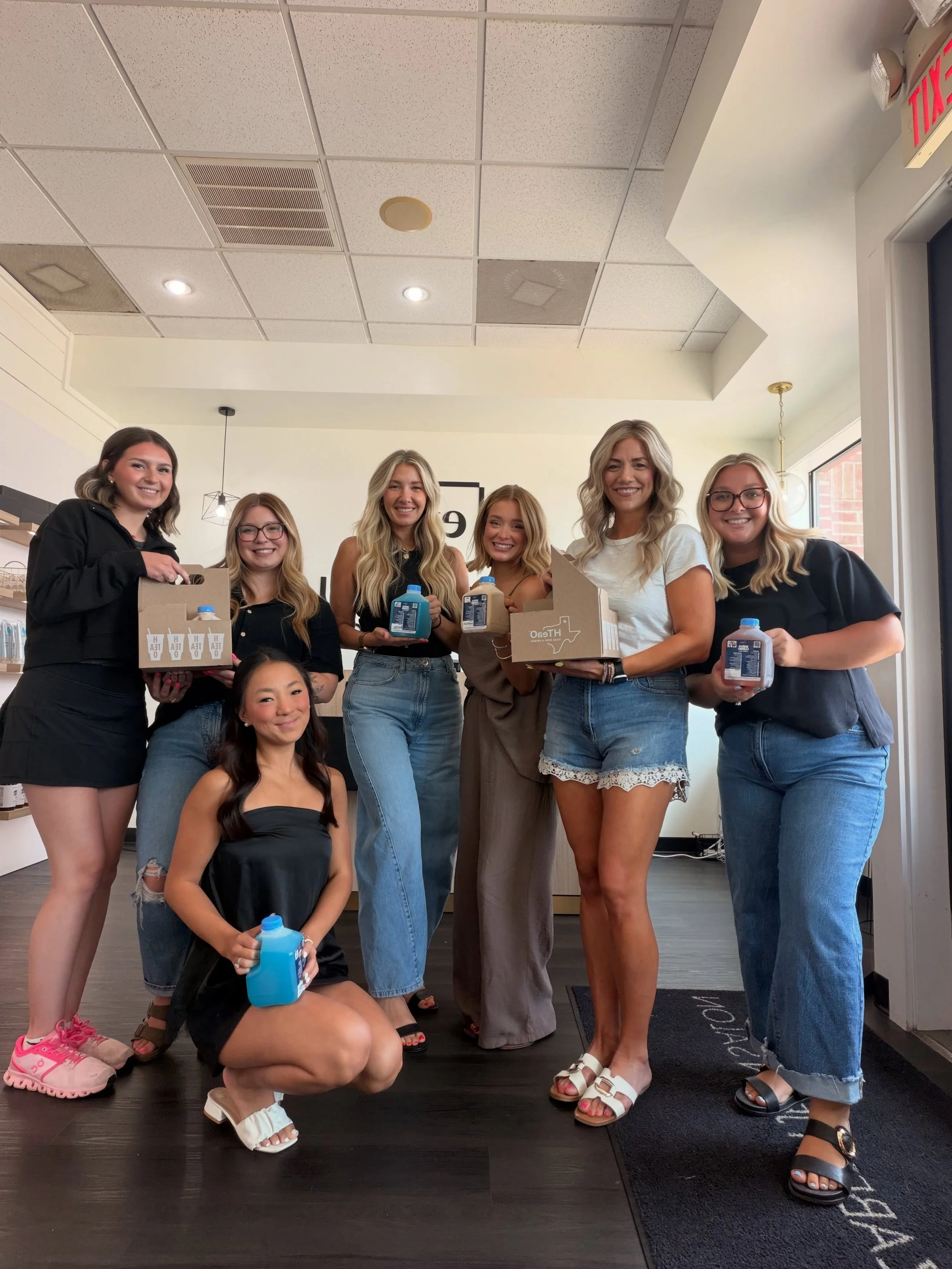 @hteao Claremore stopped by and made sure we were hydrated!! Thank you for all the delicious teas, what a sweet surprise! 🤭🫶🏼
