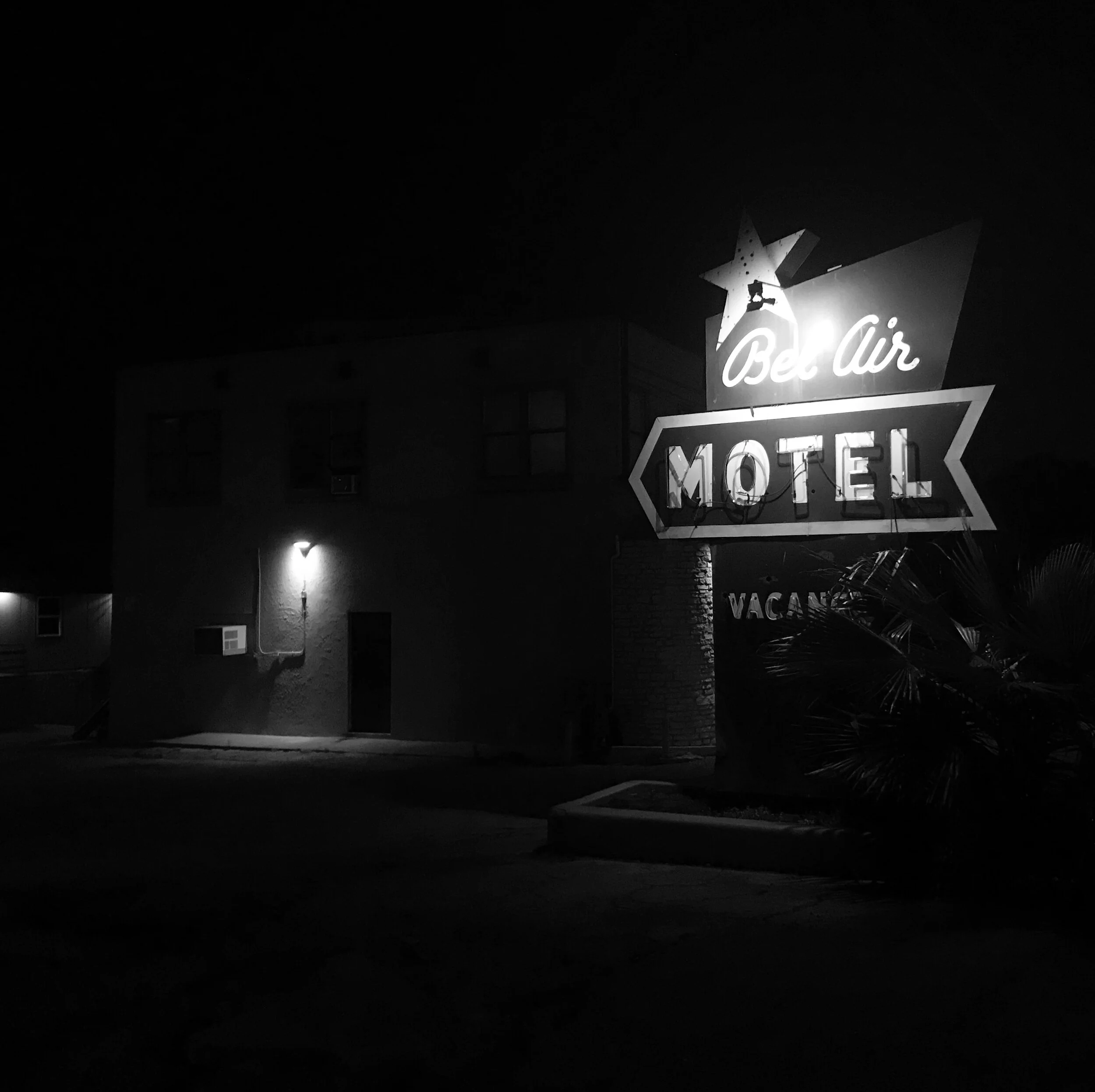 Bel Air Motel 