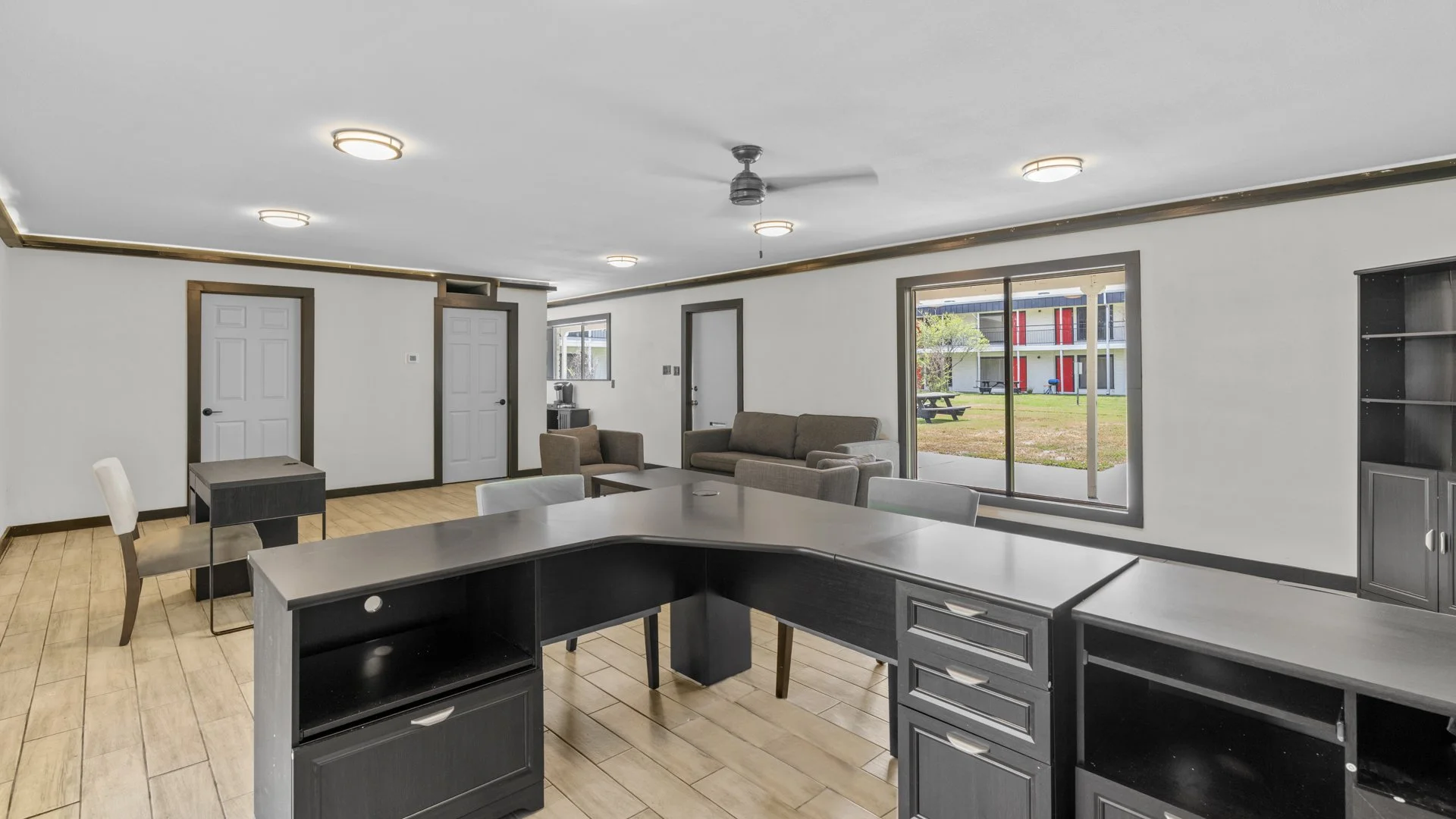 Leasing Office 1.JPG