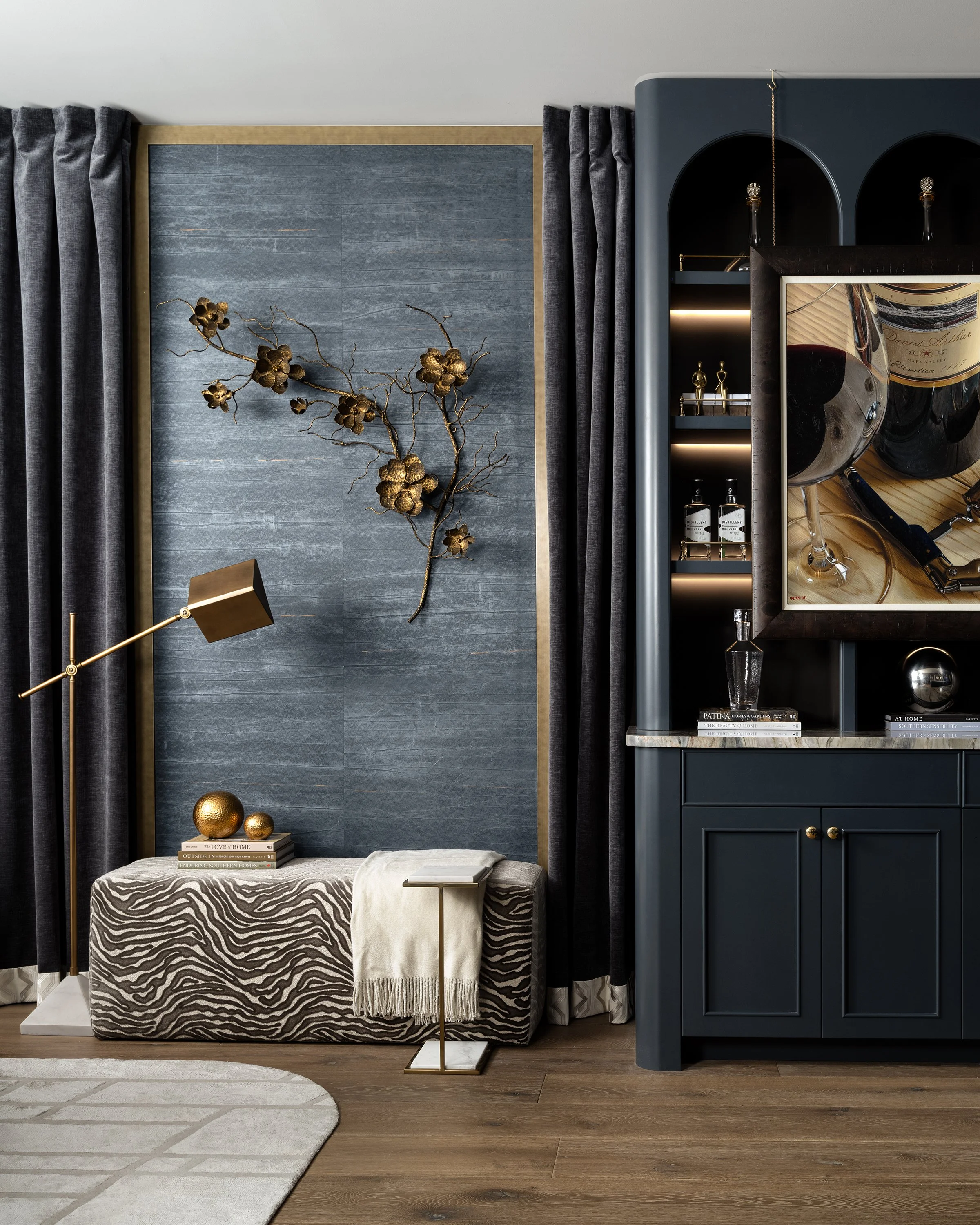 Wallpaper panel by bar