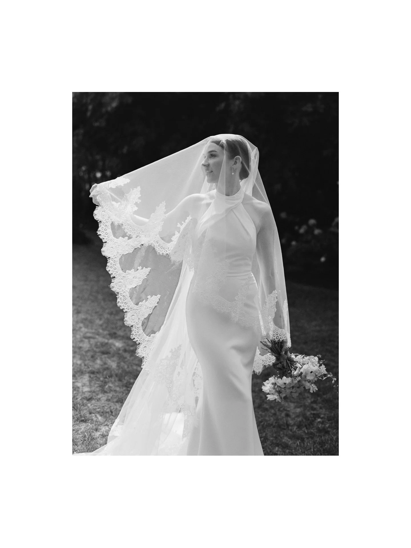 monochrome magic for m+a. 

photo: @casiyostphoto
video: @jessnelson___
planning + design: @hostedby.co 
venue: @thegriffinhouse
stationer: @frsk.designstudio
florals: @brierandivy
beauty: @klsmakeupartistry
catering: @thehivecateringco
bar: @bliss_b