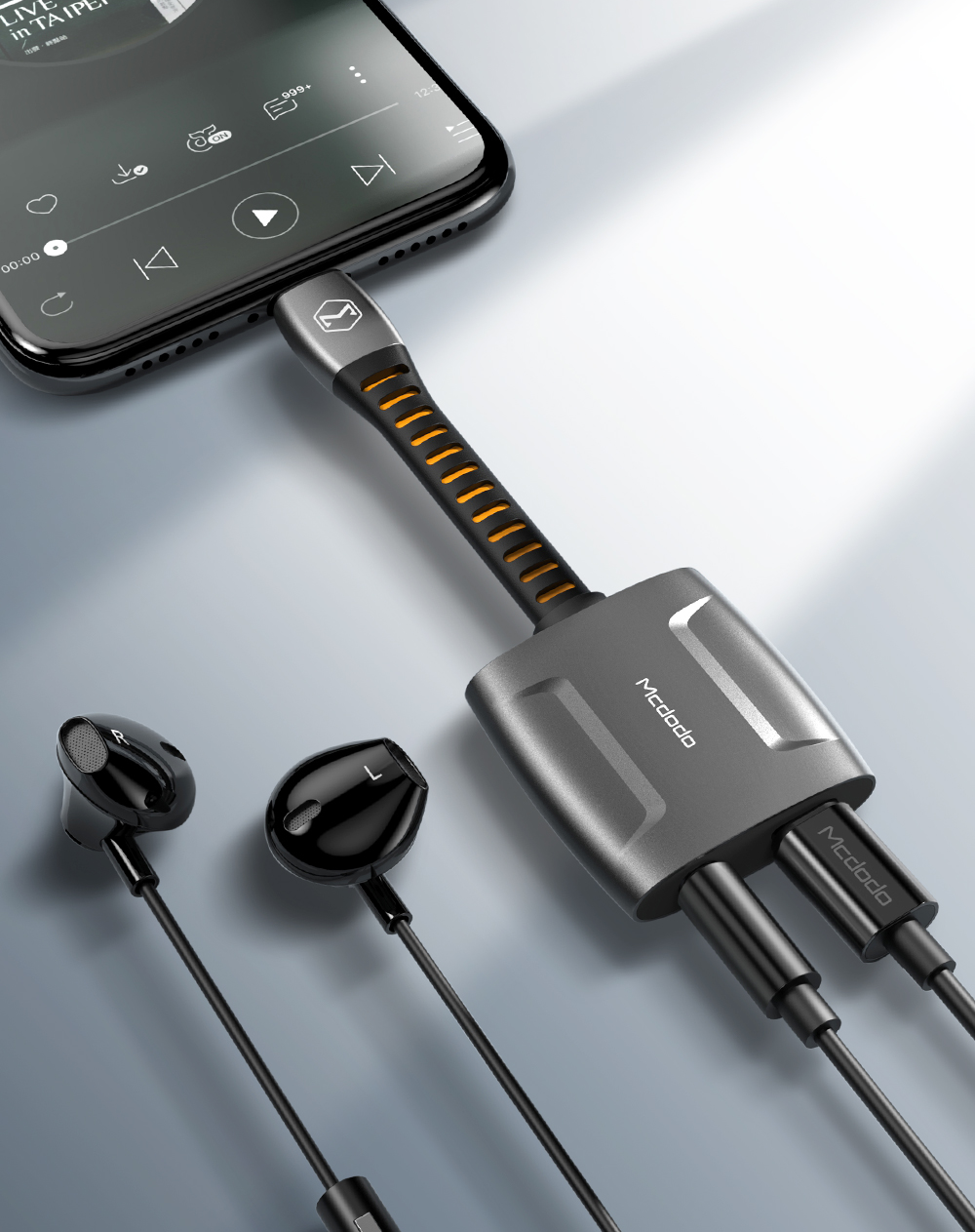 Mcdodo Premium Lightning AUX + Charging Adaptor