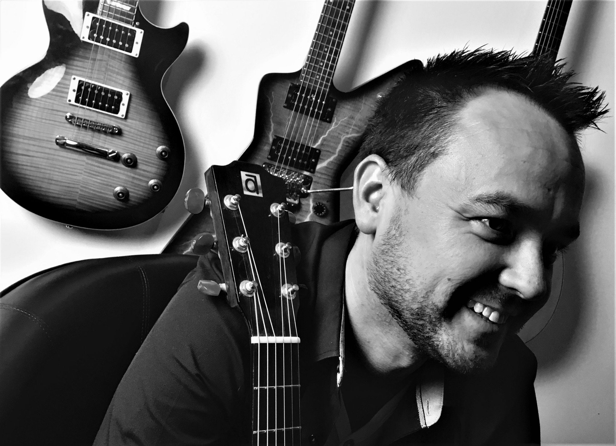 Live Music with Andy this evening in Indulge Dining 6-9pm.

Friday Night Members Special 2 Burgers &amp; 2 Drinks $30!
