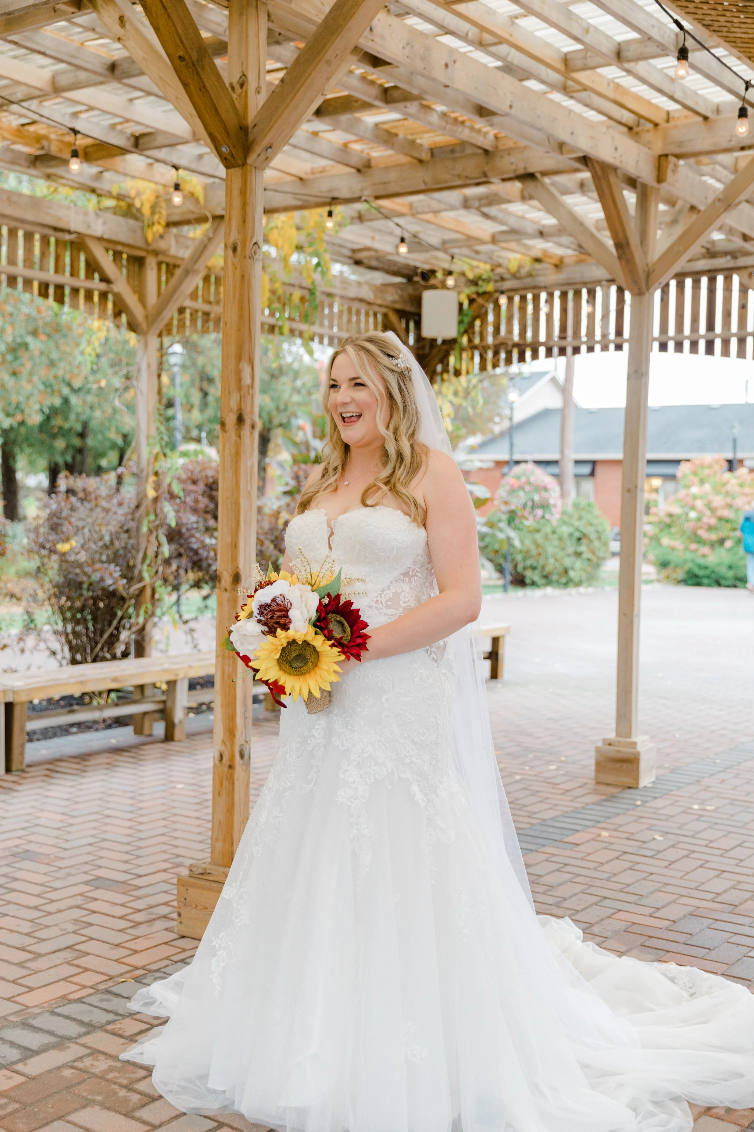 brittany-nick-orchardview-wedding-grey-loft-studio-2021-49.jpg
