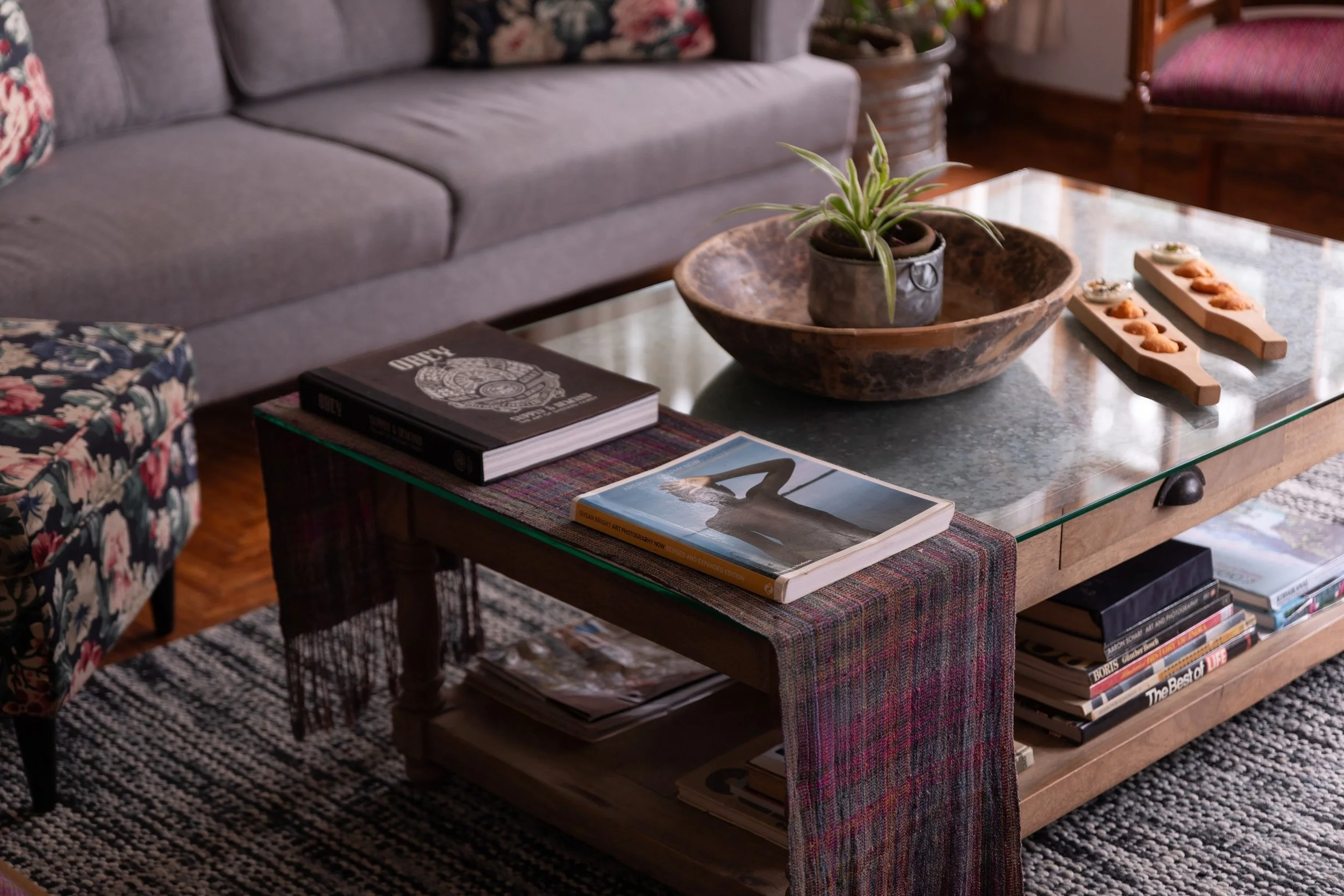 south-living-room-detail-01.jpg