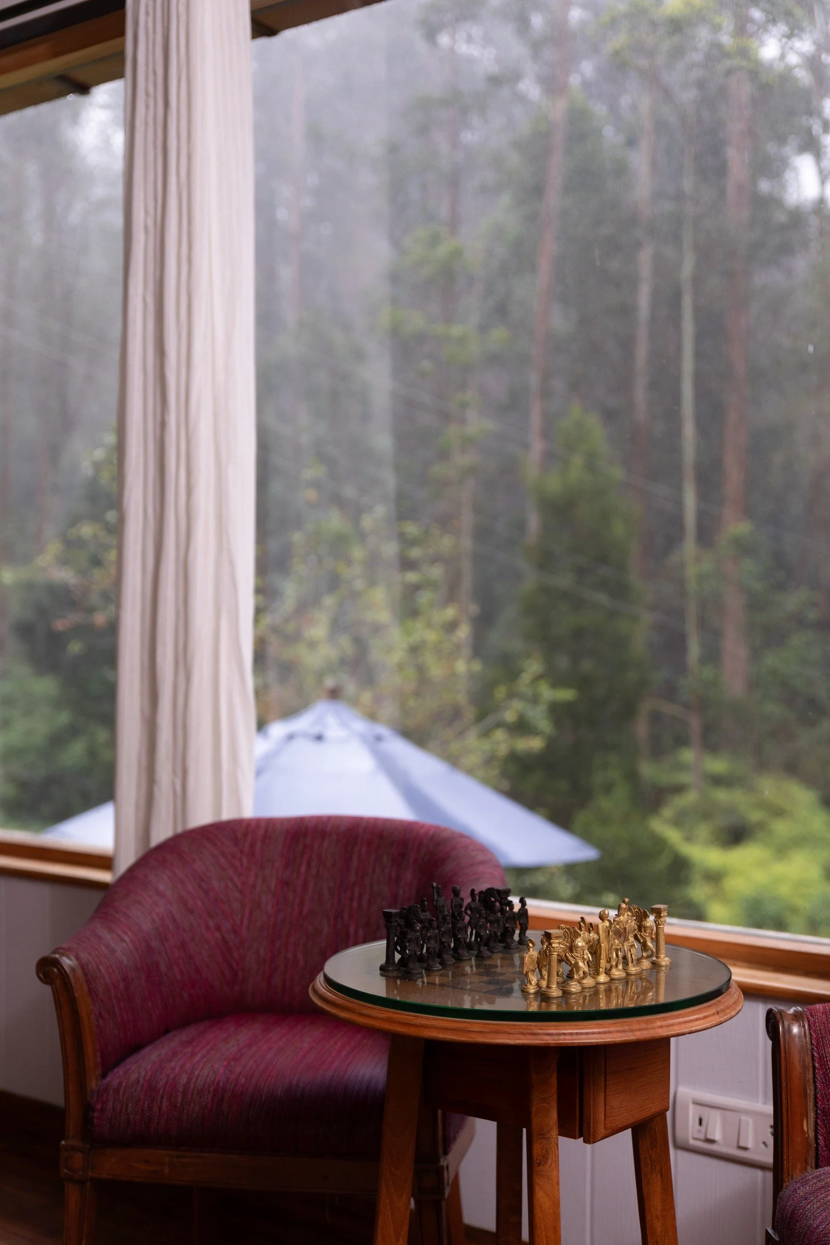south-living-room-chess-01.jpg