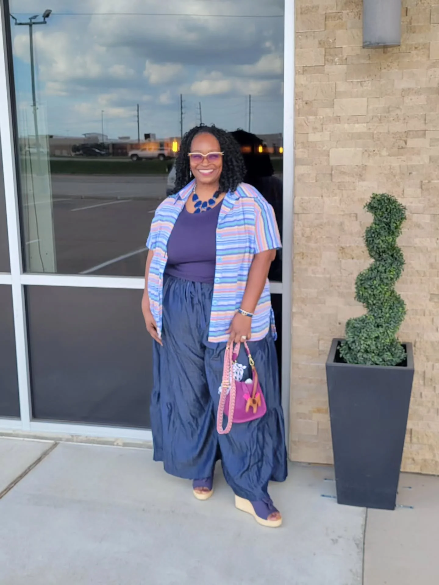 𝑯𝒆𝒚𝒚𝒚 𝑬𝒗𝒆𝒓𝒚𝒃𝒐𝒅𝒚...𝑰'𝑴 𝑩𝑨𝑪𝑲 💜💜...shared what I've been up to and what's coming up. I never did share pictures from this special day in March, my grandmother's birthday 🎂. My husband and I went out to dinner and I also celebrated