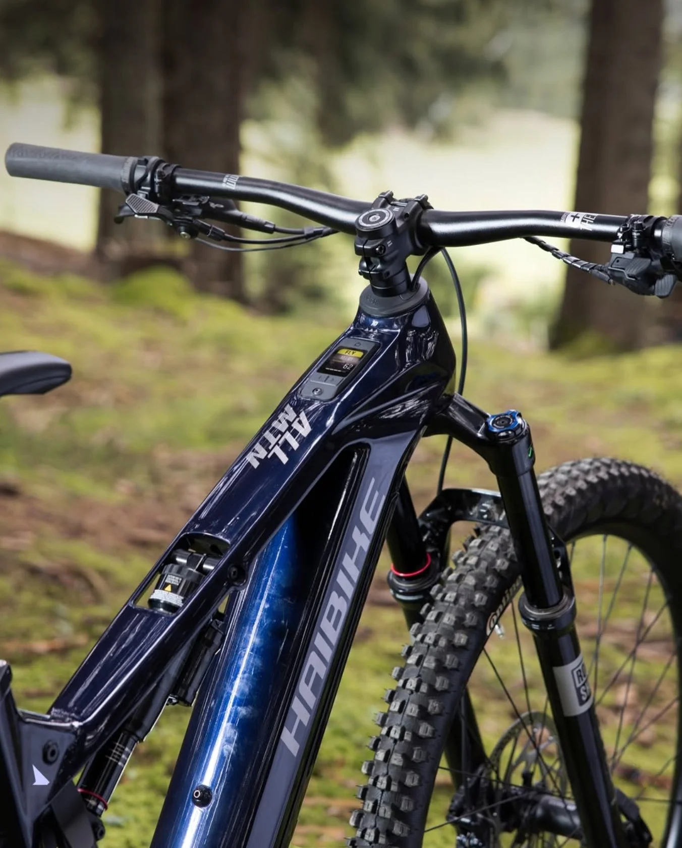 Trends kommen und gehen &ndash; aber echte Leidenschaft f&uuml;rs Zweirad bleibt! 🚴&zwj;♂️✨

Egal ob klassisches Mountainbike, Gravelbike oder das neueste E-Bike: Durch unsere jahrelange Erfahrung wissen wir genau, worauf es ankommt.

Wir verkaufen 