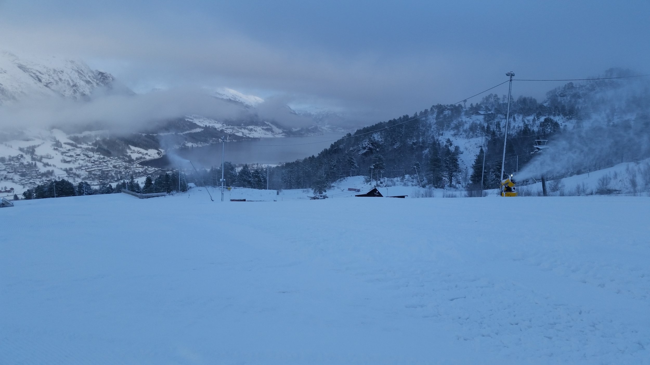 Tiddelibom det snør...